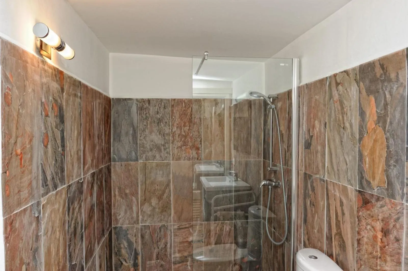 Bathroom in Terracorse