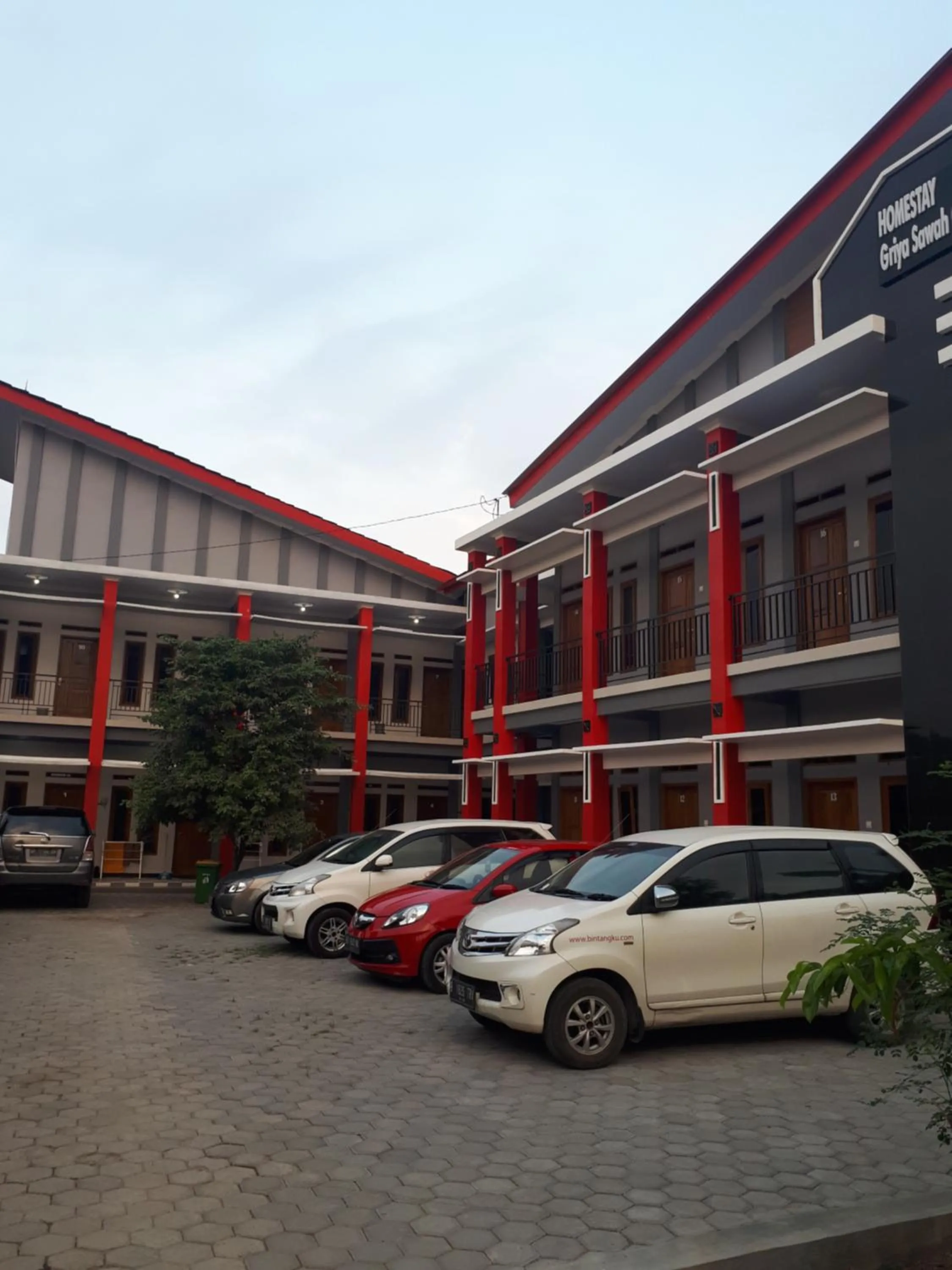 Homestay Griya Sawah Gunung Syariah Mitra RedDoorz