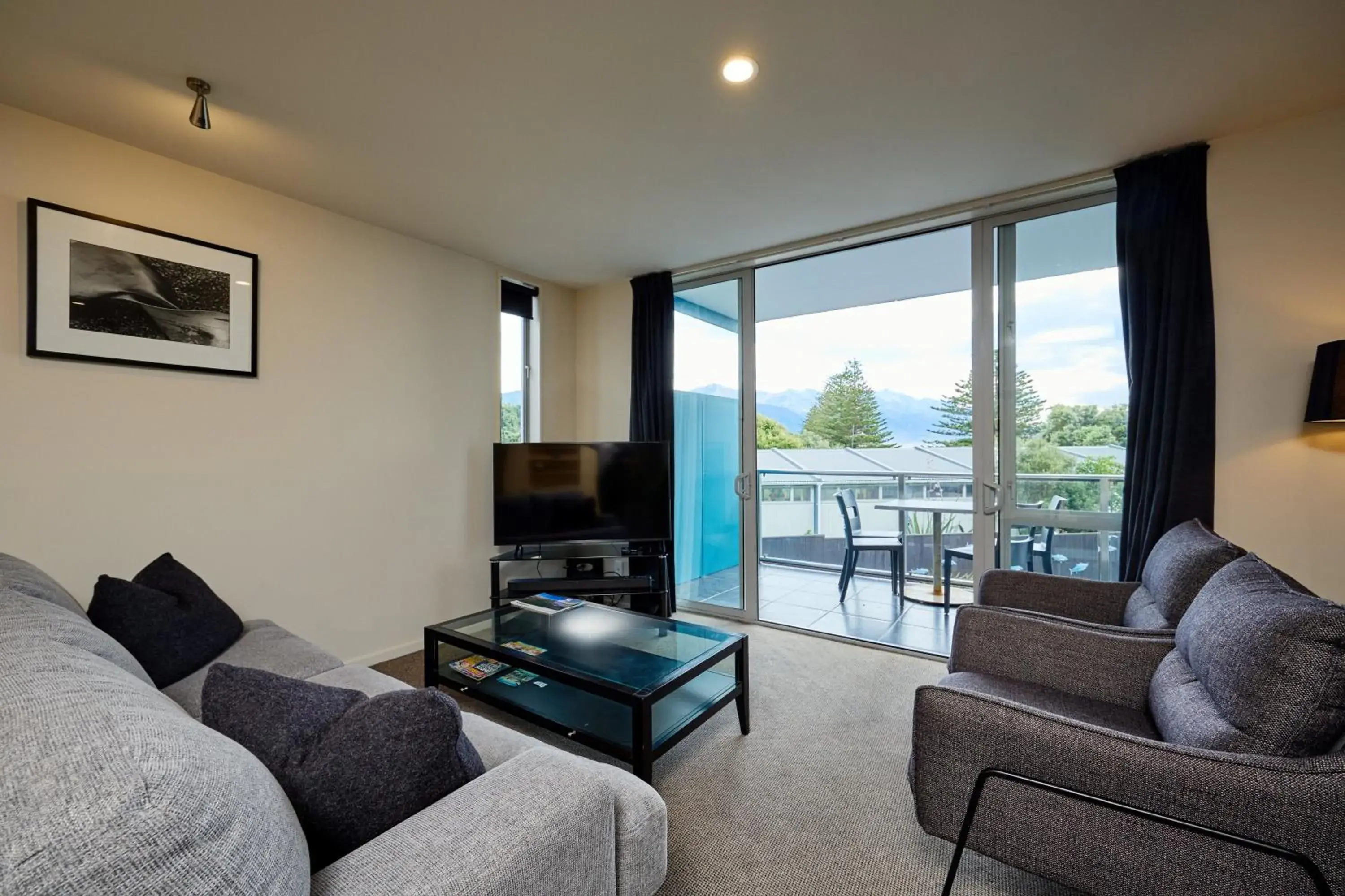 Deluxe Apartment with Elevator Access in Kaikoura Luxury Apartments - Formerly Waves Luxury Apartments Deluxe Apartment with Elevator Access in Kaikoura Luxury Apartments - Formerly Waves Luxury Apartments