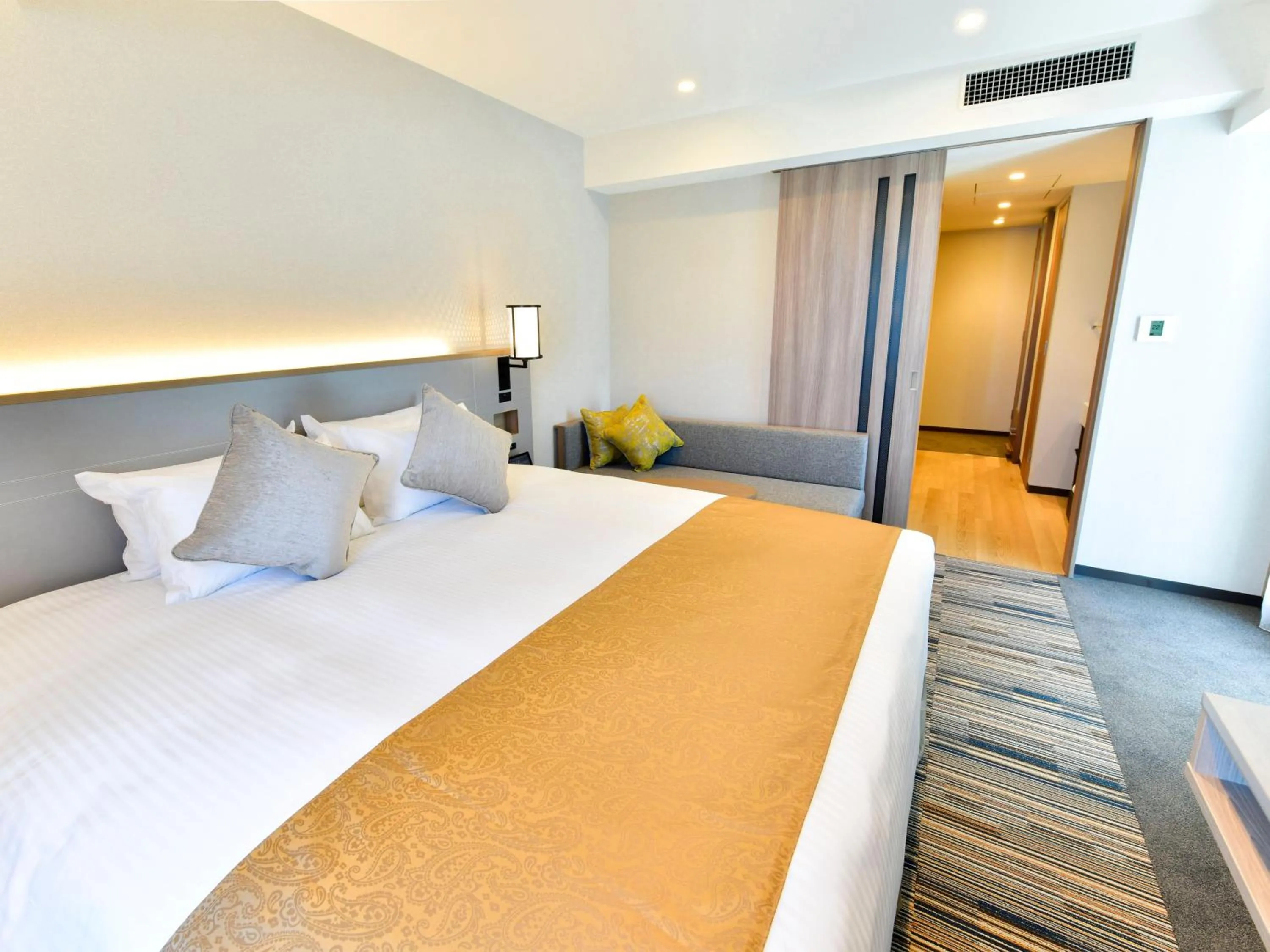 Bed in Asakusa Tobu Hotel