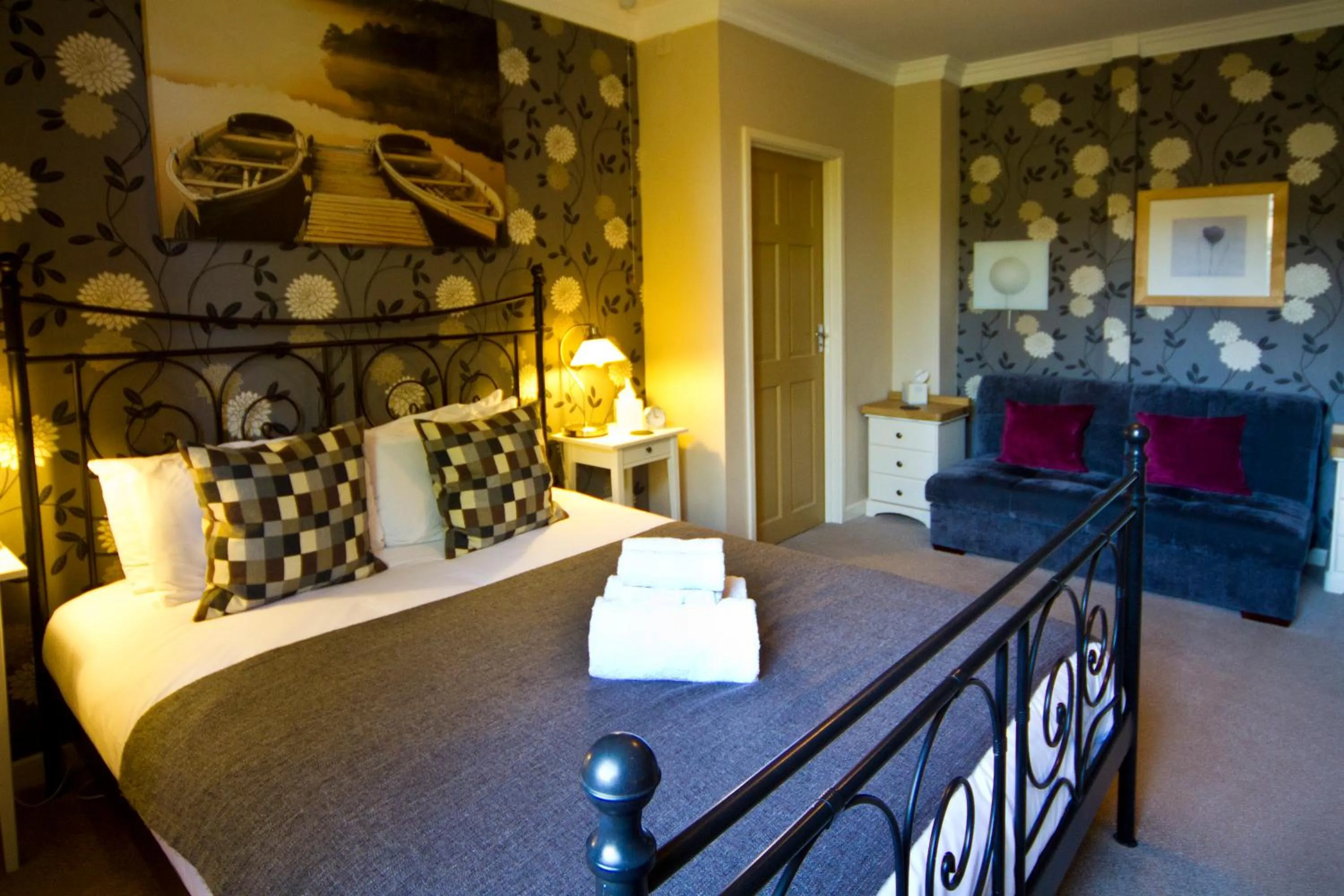 TV and multimedia, Bed in Eight Bells Inn