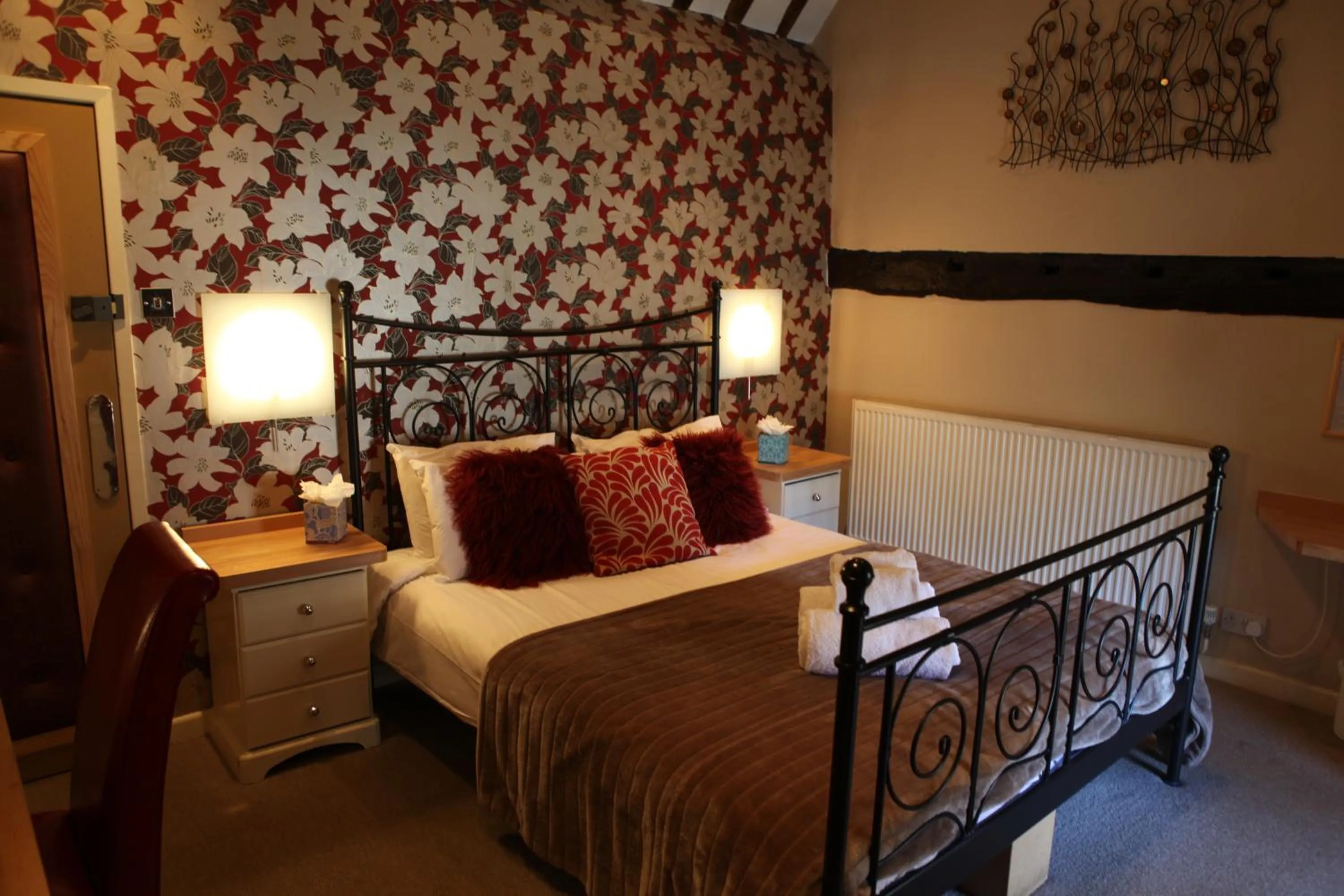 Bed in Eight Bells Inn