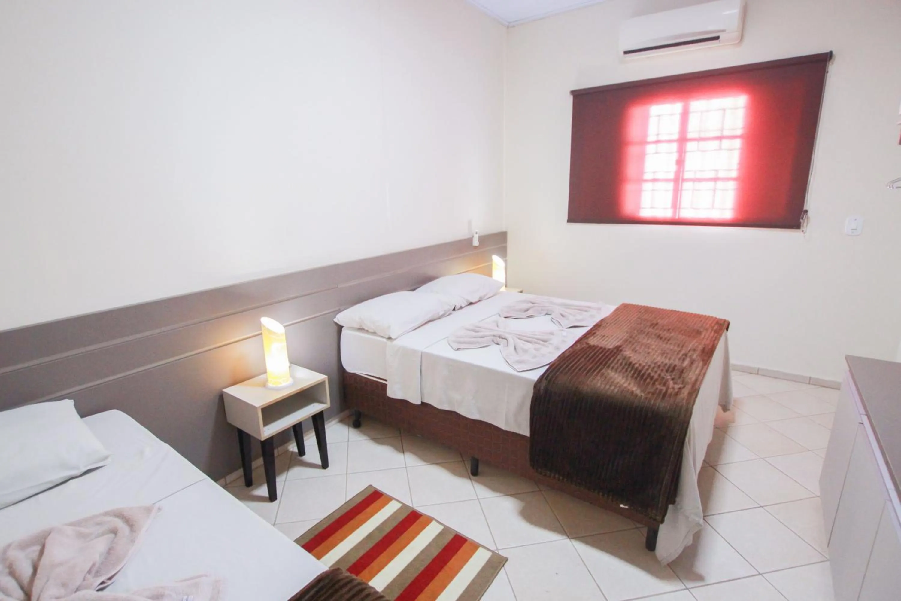 Bed in Ypê Flats e Containers