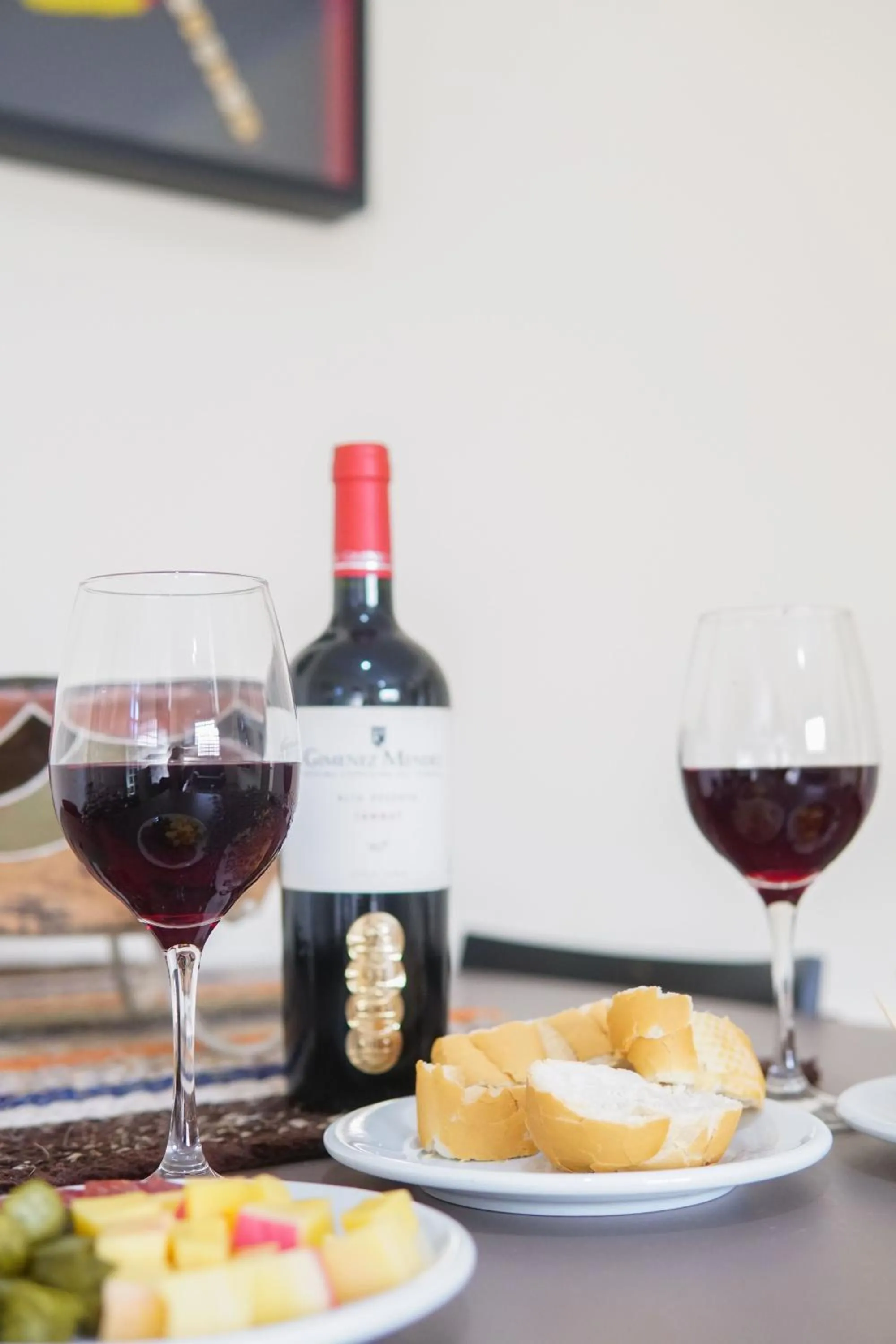 Food and drinks in Ypê Flats e Containers