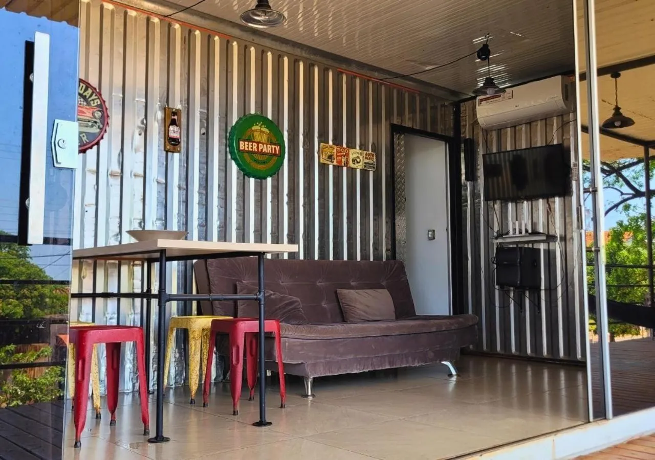 Living room in Ypê Flats e Containers