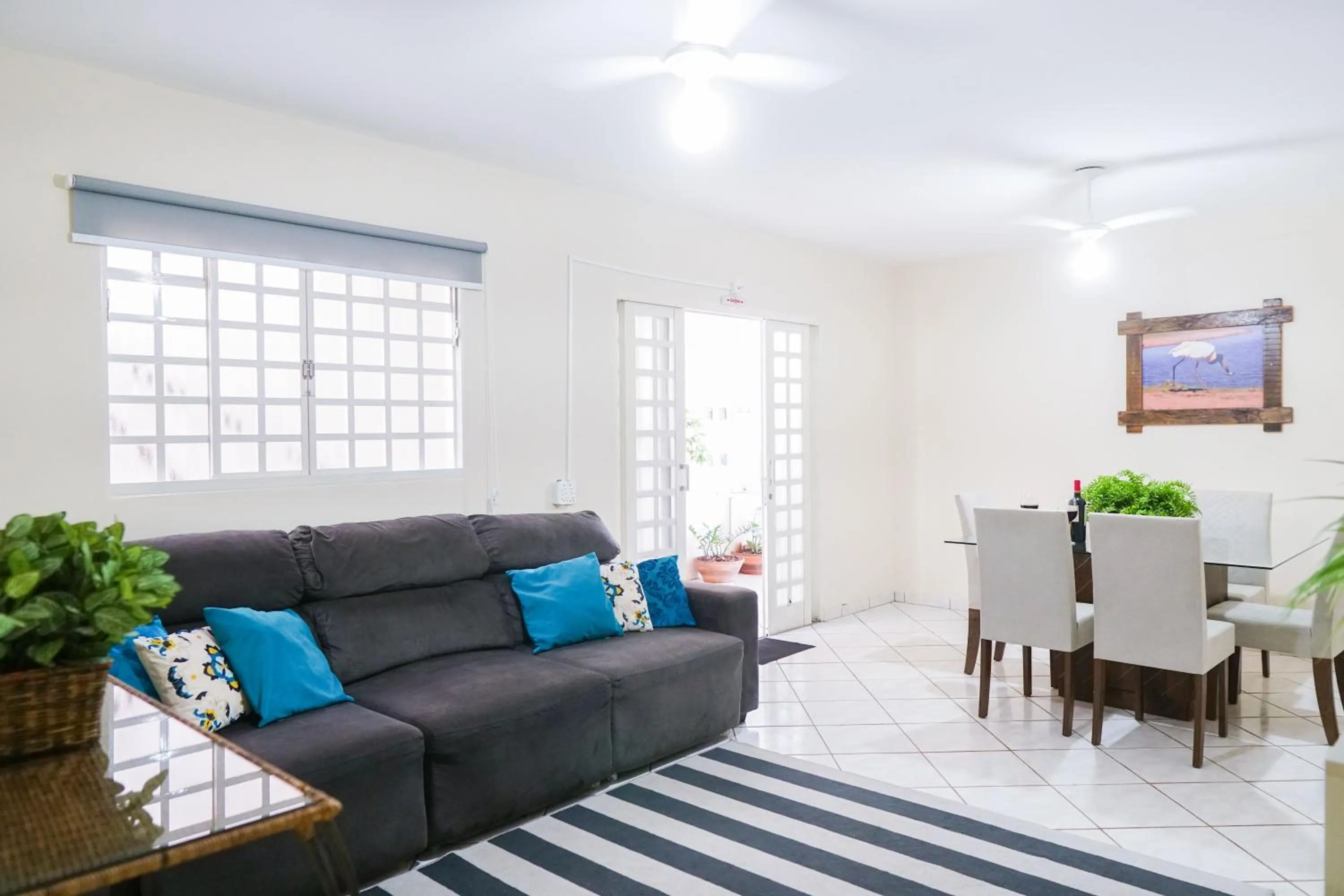 Living room in Ypê Flats e Containers