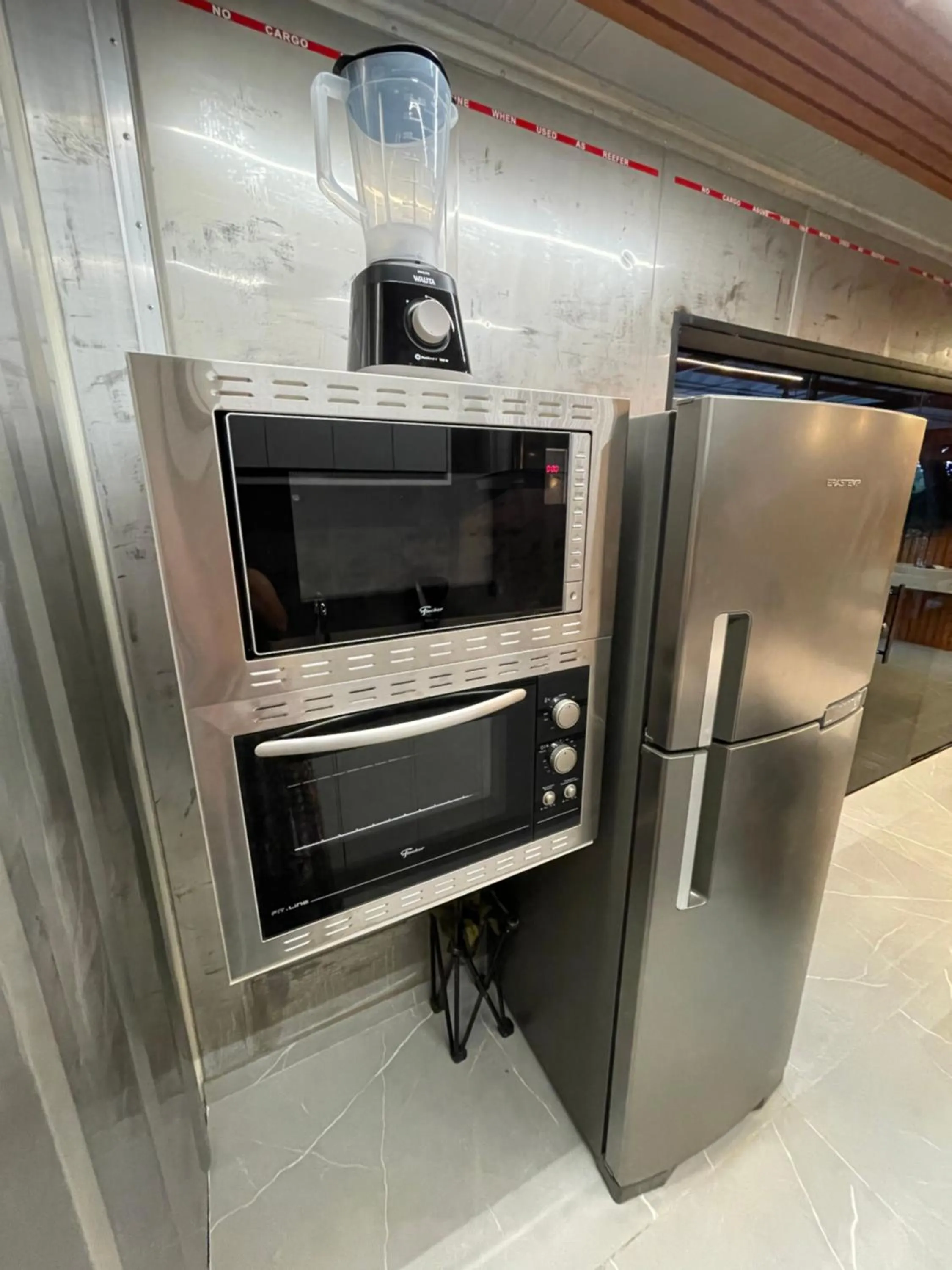 Kitchen or kitchenette in Ypê Flats e Containers