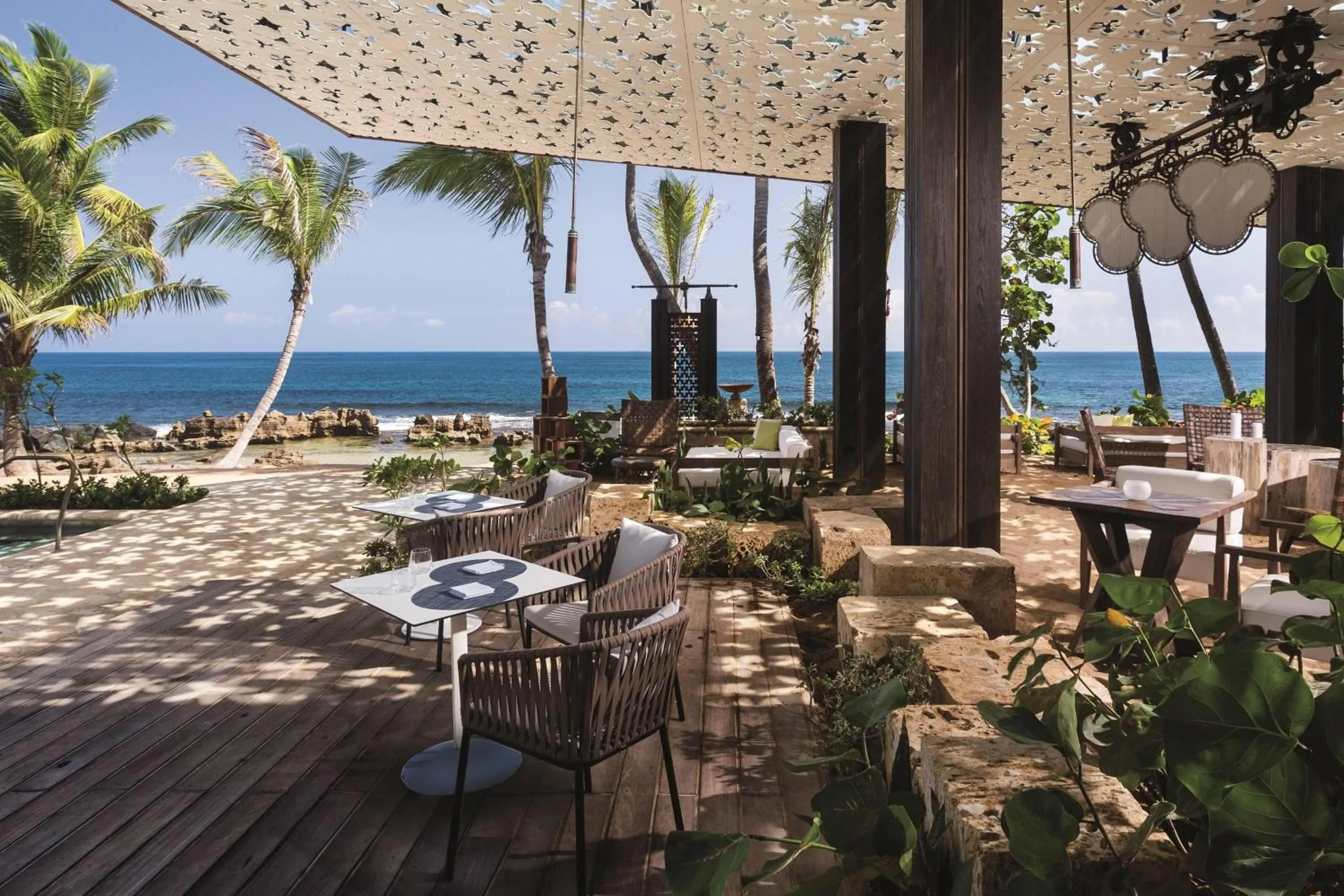 Lounge or bar in Dorado Beach, a Ritz-Carlton Reserve