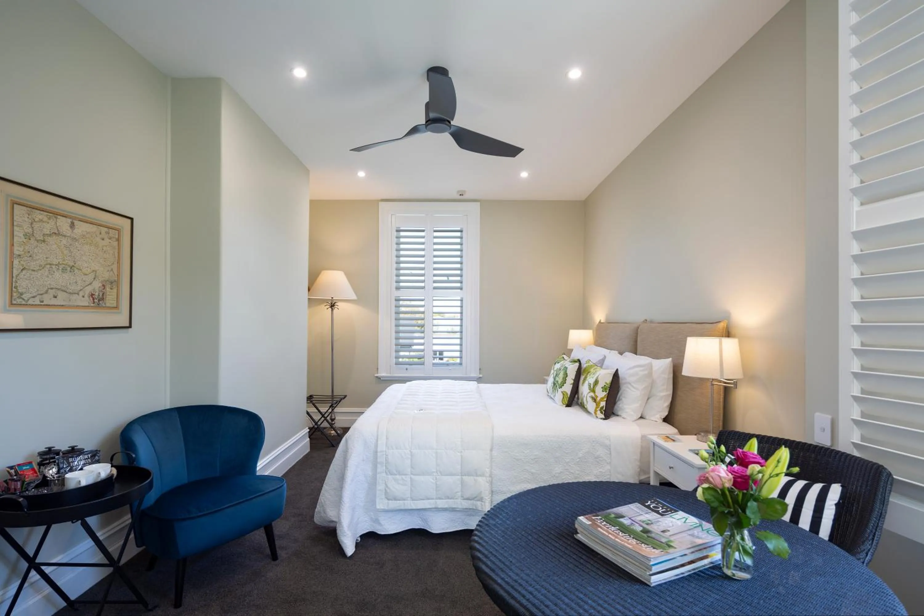 Bedroom, Bed in The Lord Clyde