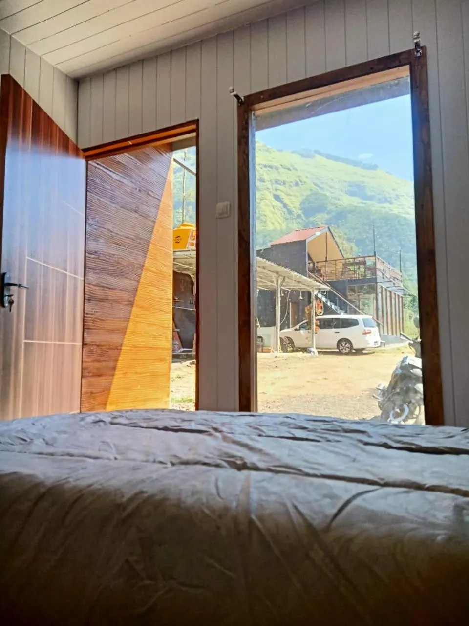 Mountain view, Bed in Istana Bromo Resort