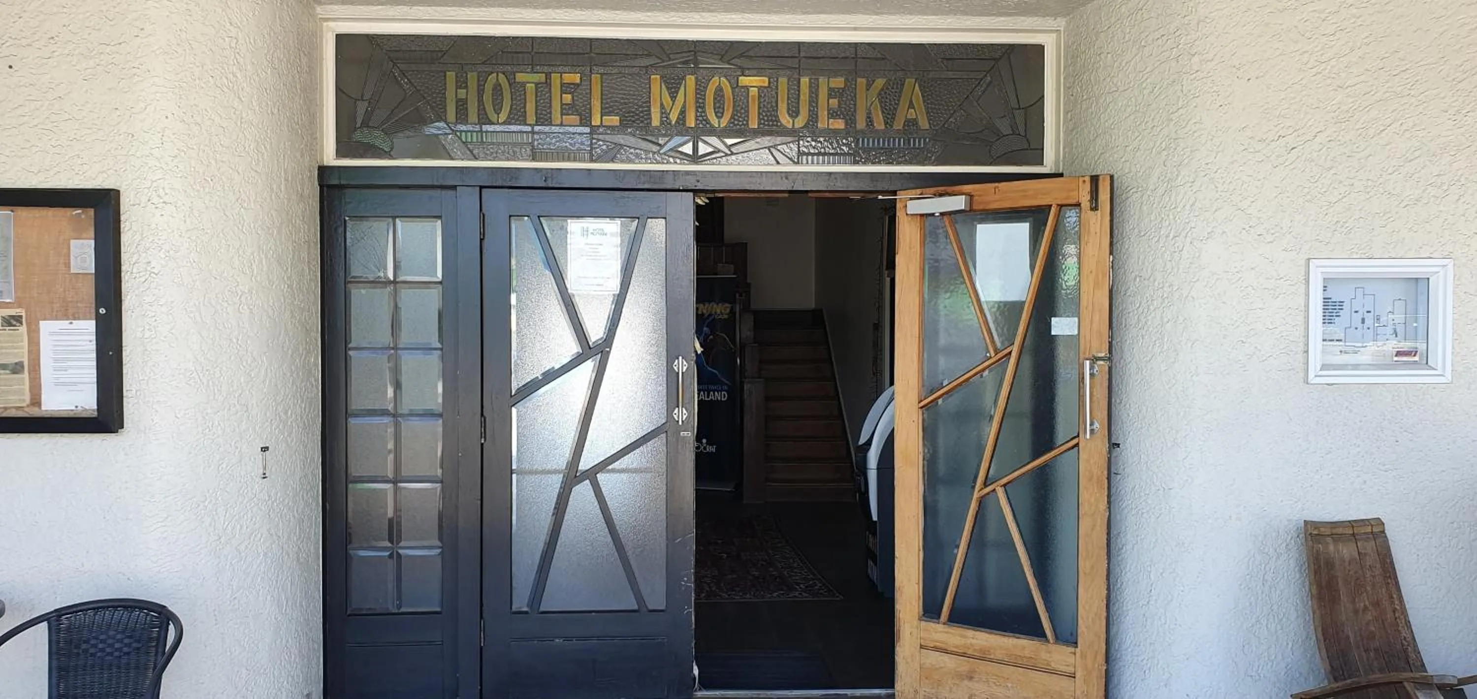 Hotel Motueka Backpackers, Loud Live Music Friday Saturday Nights
