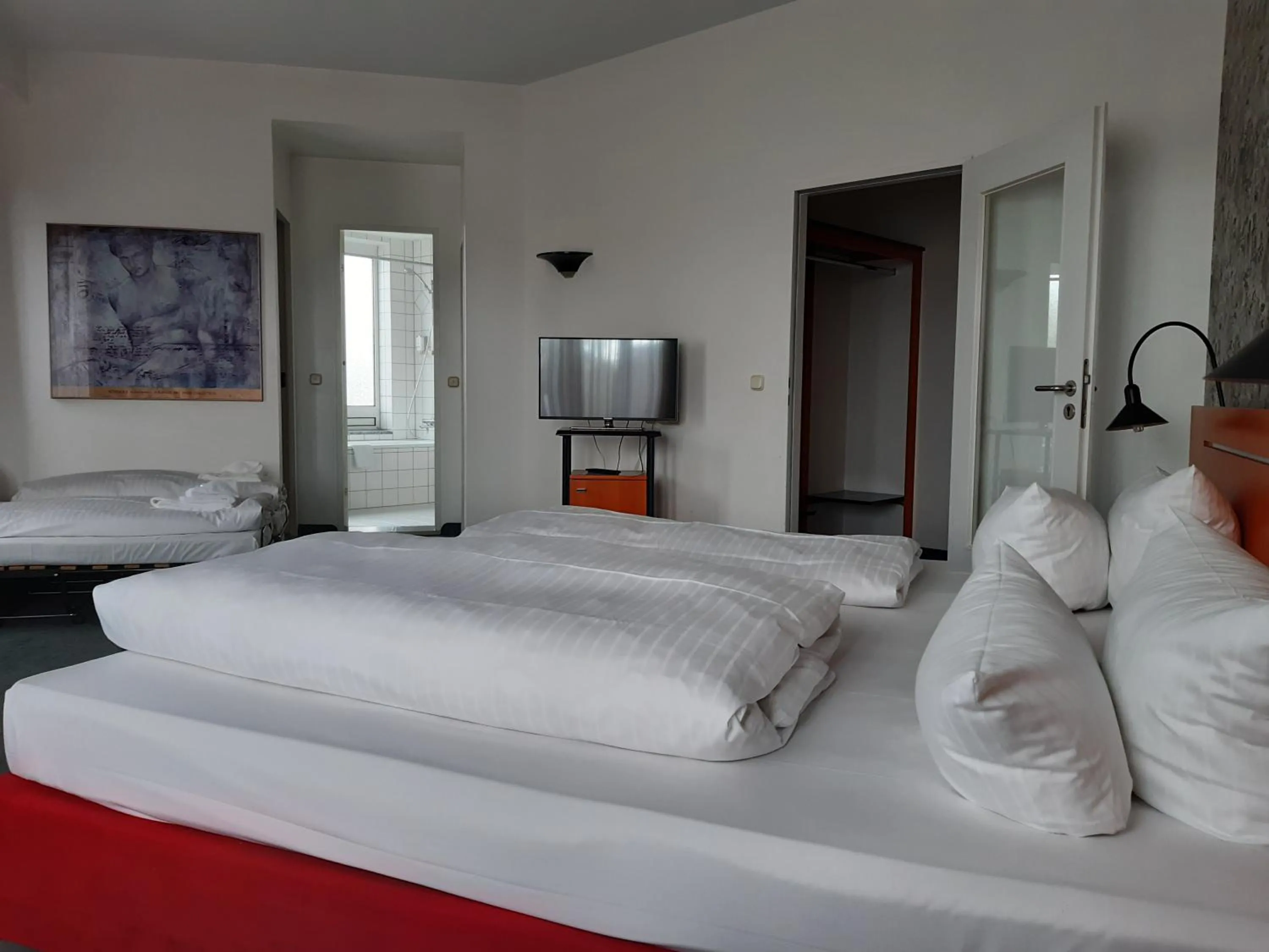 Bed in Good Morning + Leipzig