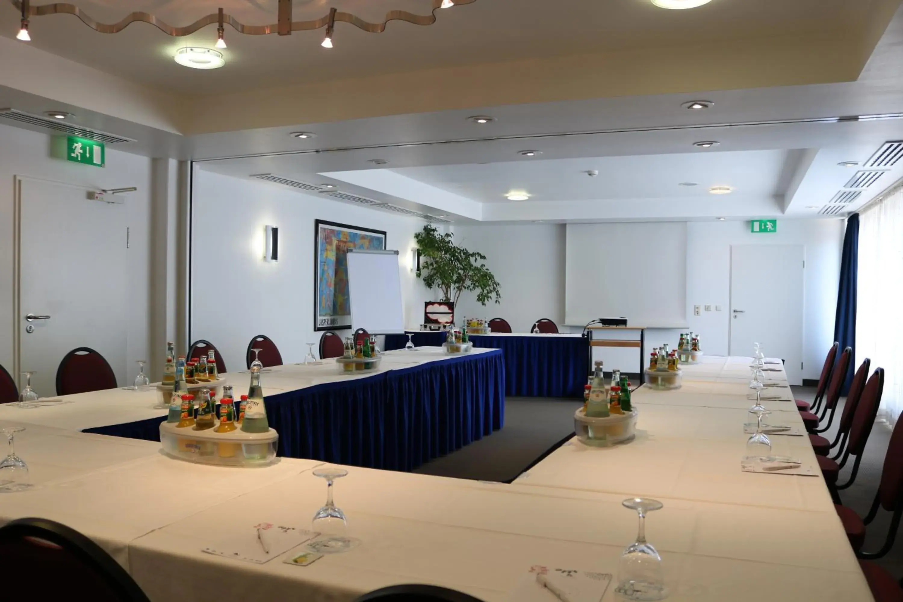 Business facilities in Good Morning + Leipzig Business facilities in Good Morning + Leipzig