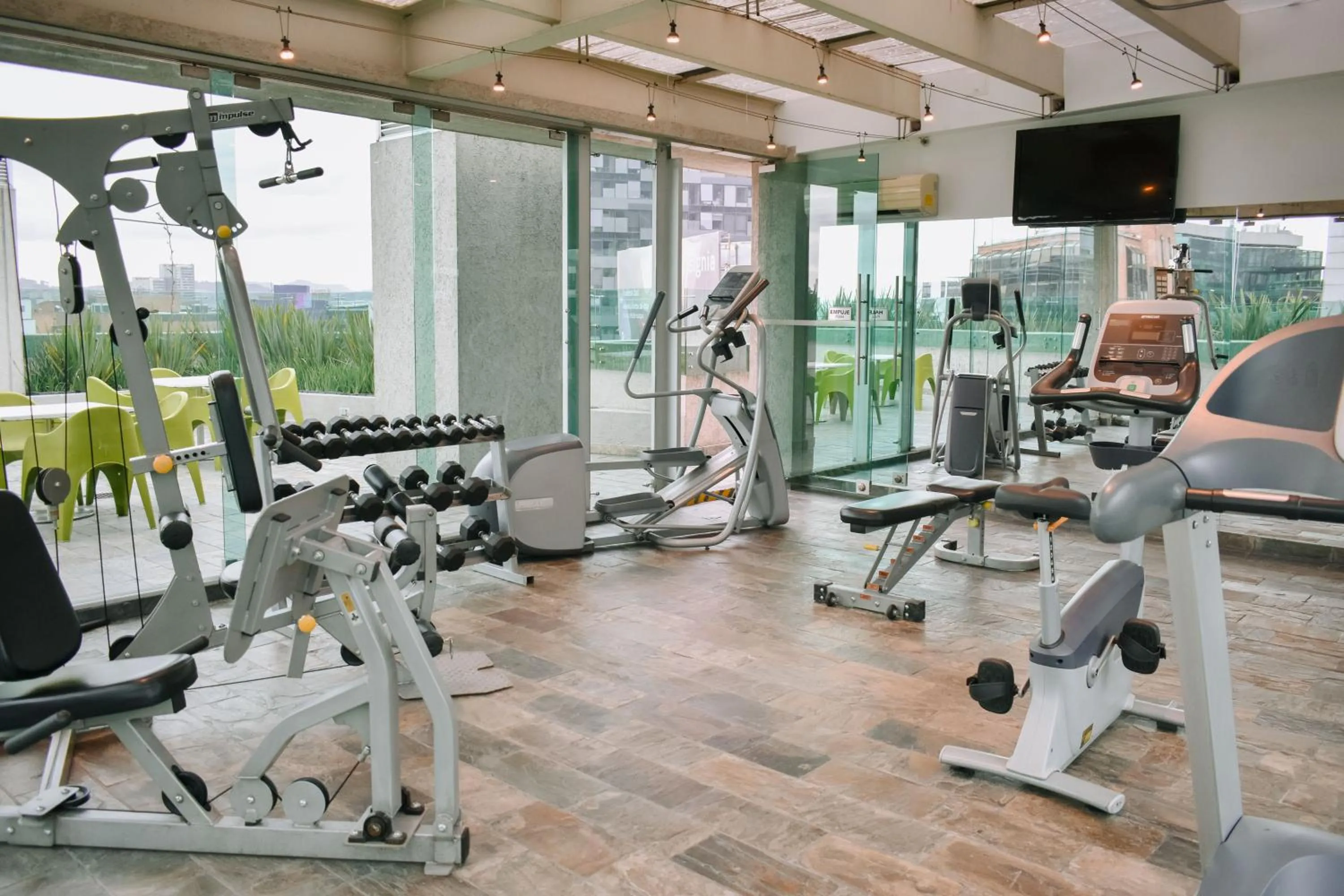 Fitness centre/facilities in Hotel Estelar Calle 100