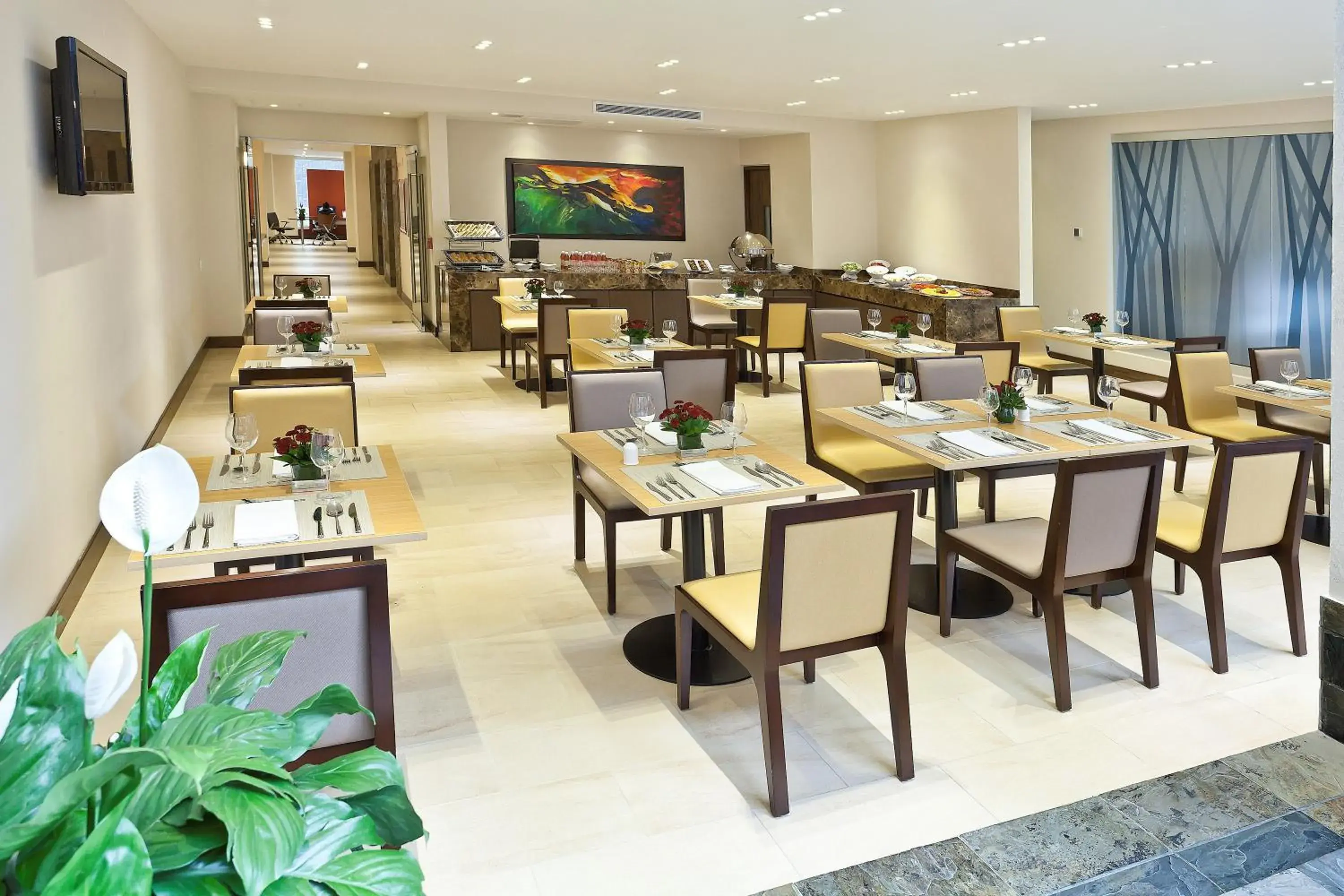 Restaurant/places to eat in Hotel Estelar Calle 100 Restaurant/places to eat in Hotel Estelar Calle 100