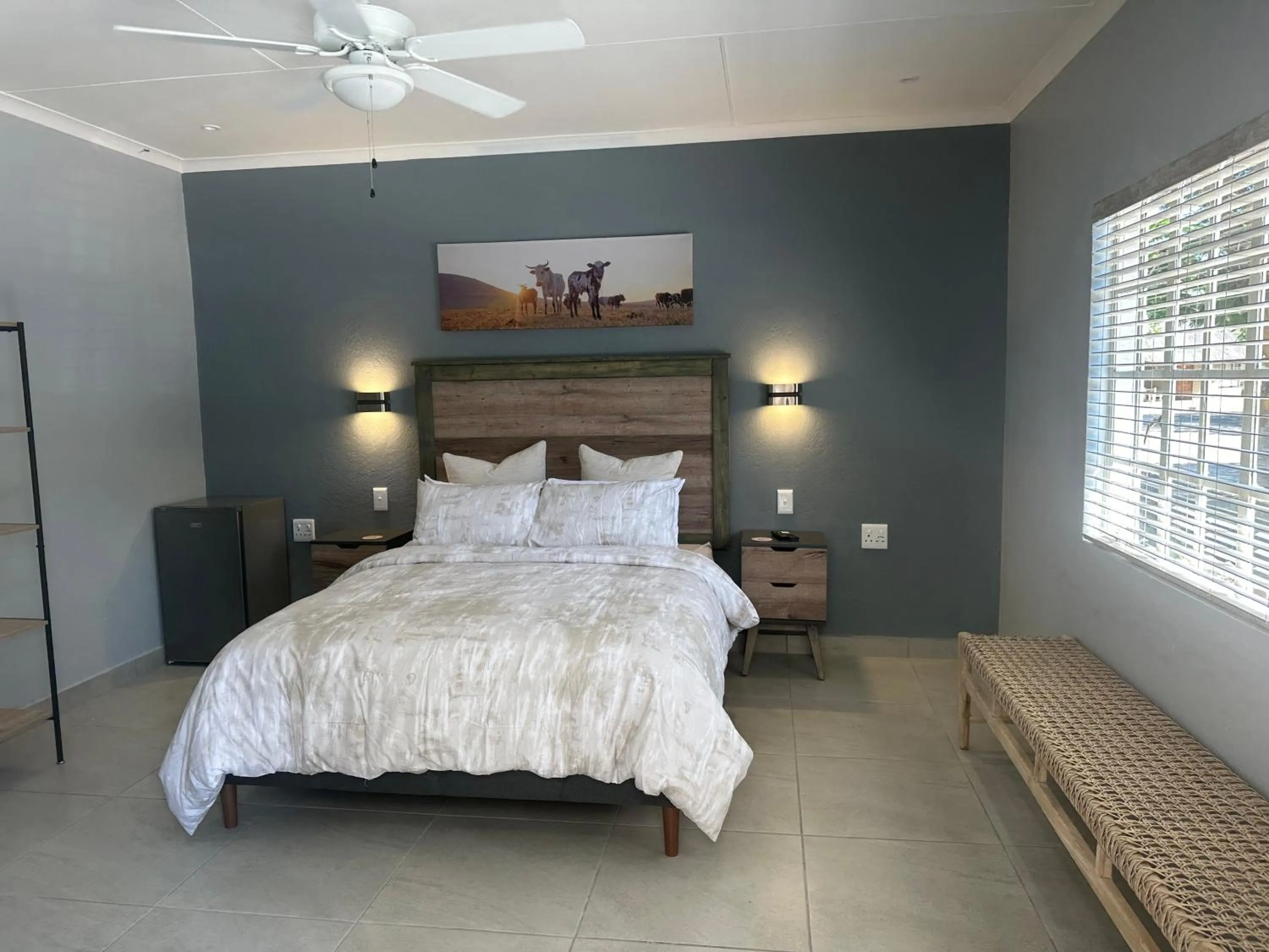 Restaurant/places to eat in Mabalel Lodge