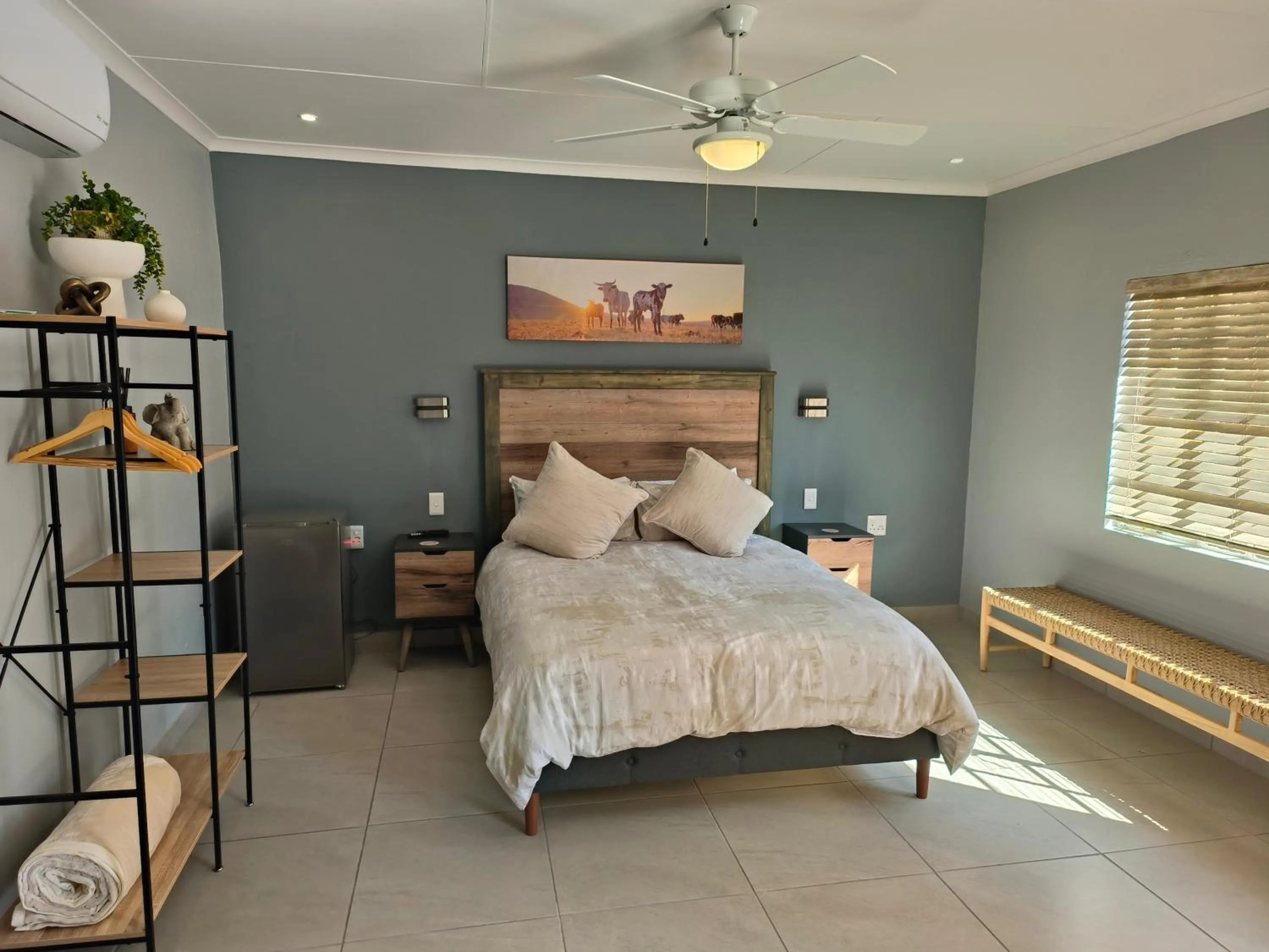 Restaurant/places to eat in Mabalel Lodge