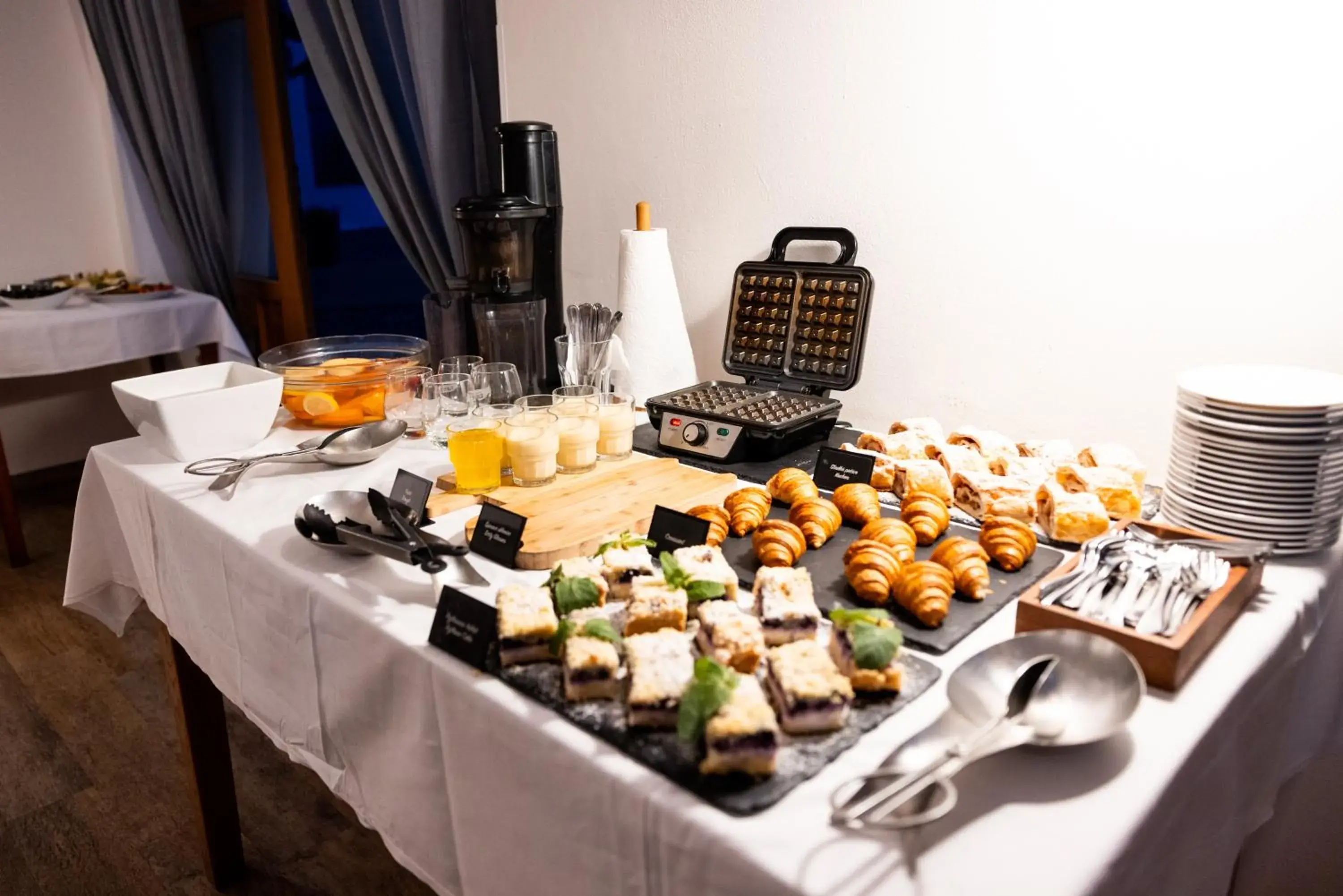 Breakfast in Pytloun Wellness Hotel Hasištejn Breakfast in Pytloun Wellness Hotel Hasištejn