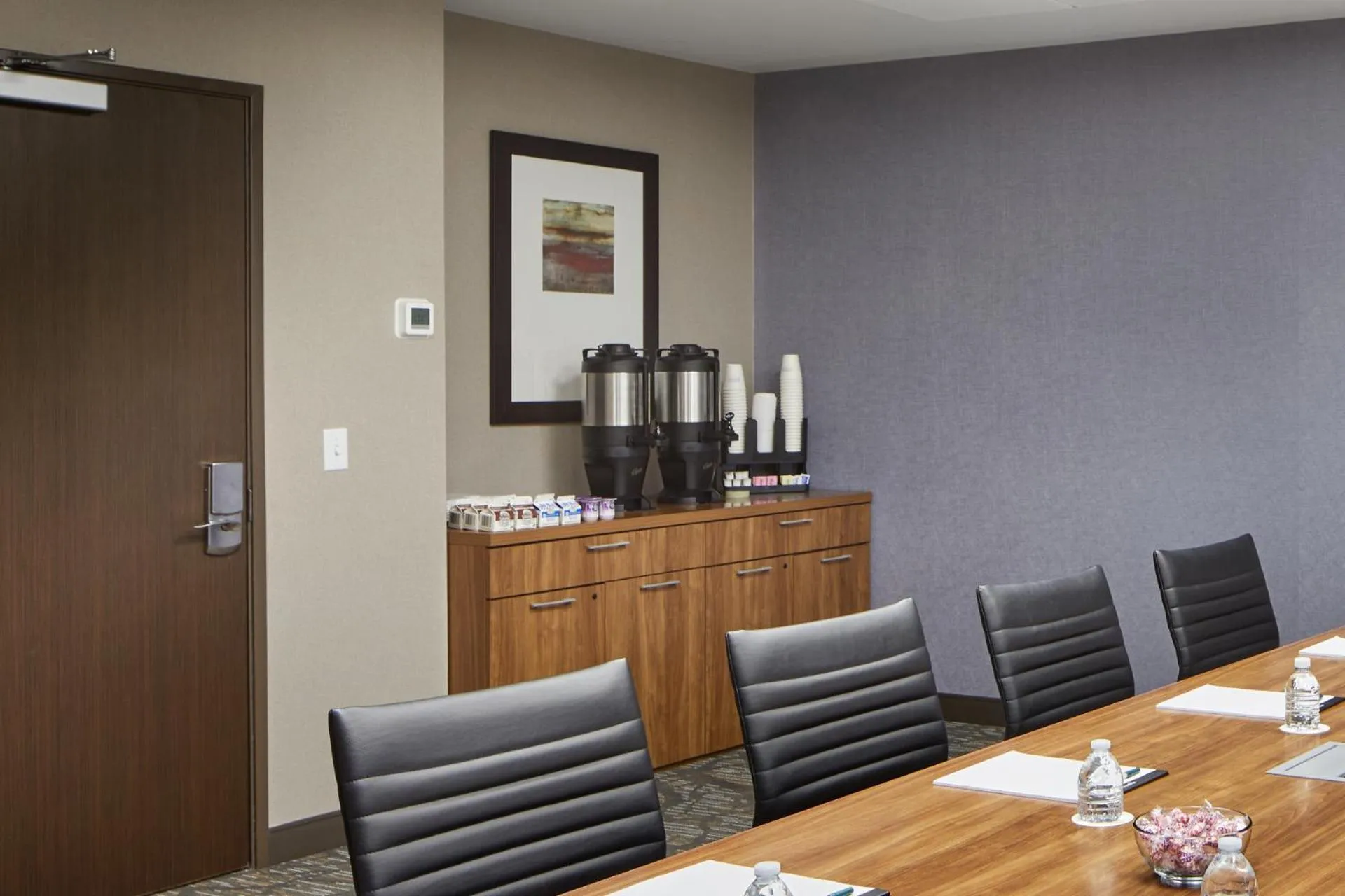 Meeting/conference room in Wingate by Wyndham Hurricane WV