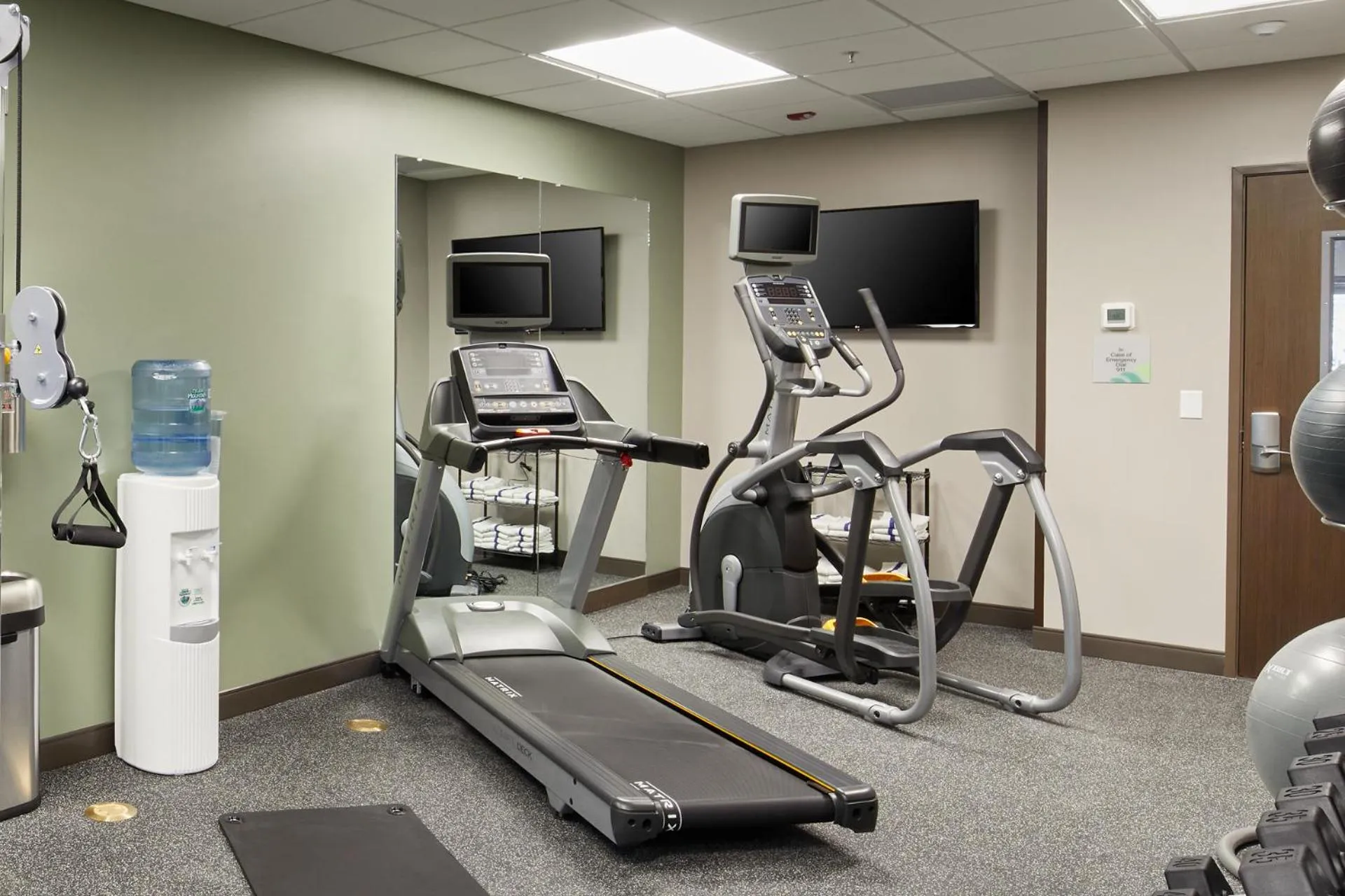 Fitness centre/facilities in Wingate by Wyndham Hurricane WV