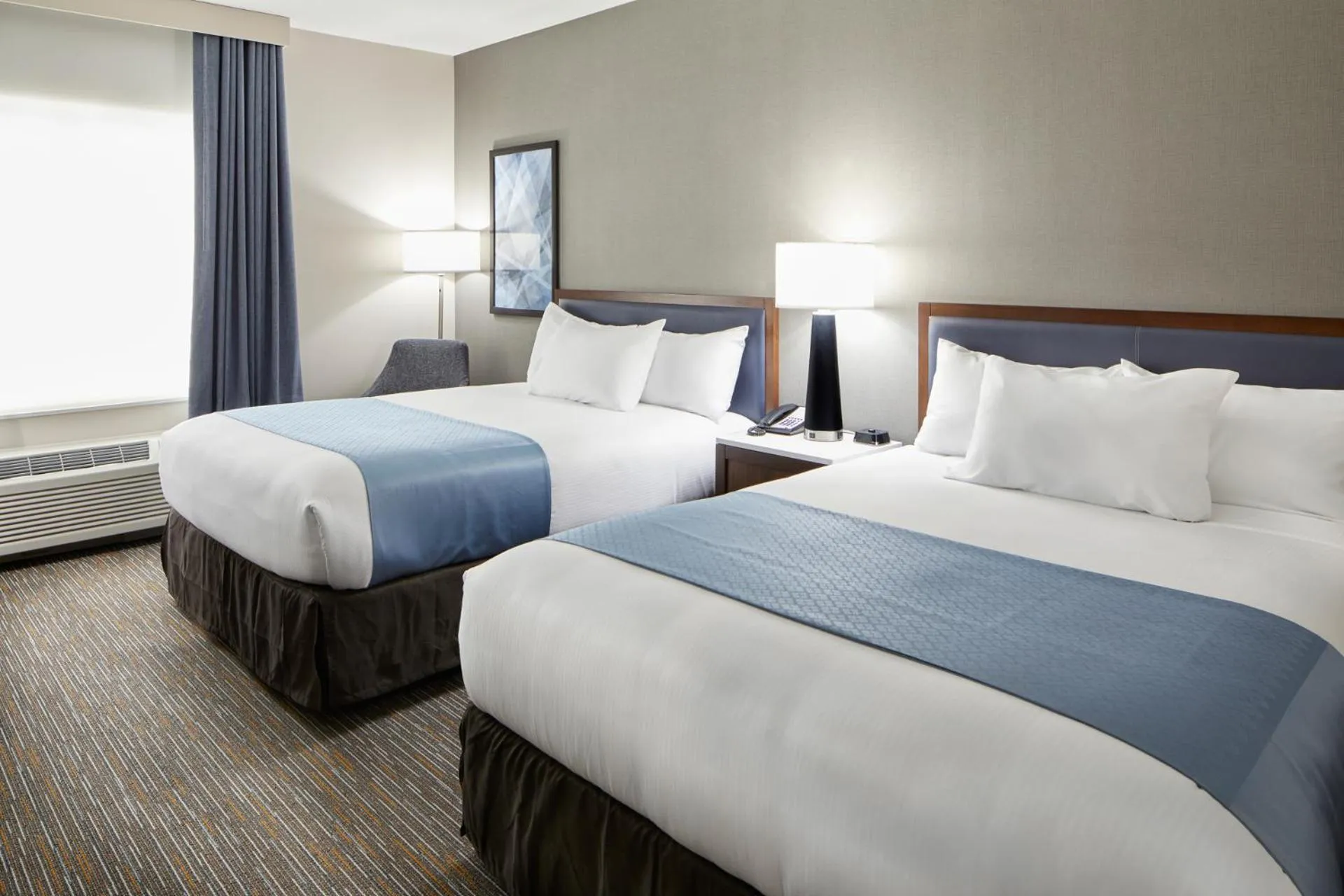 Bedroom, Bed in Wingate by Wyndham Hurricane WV