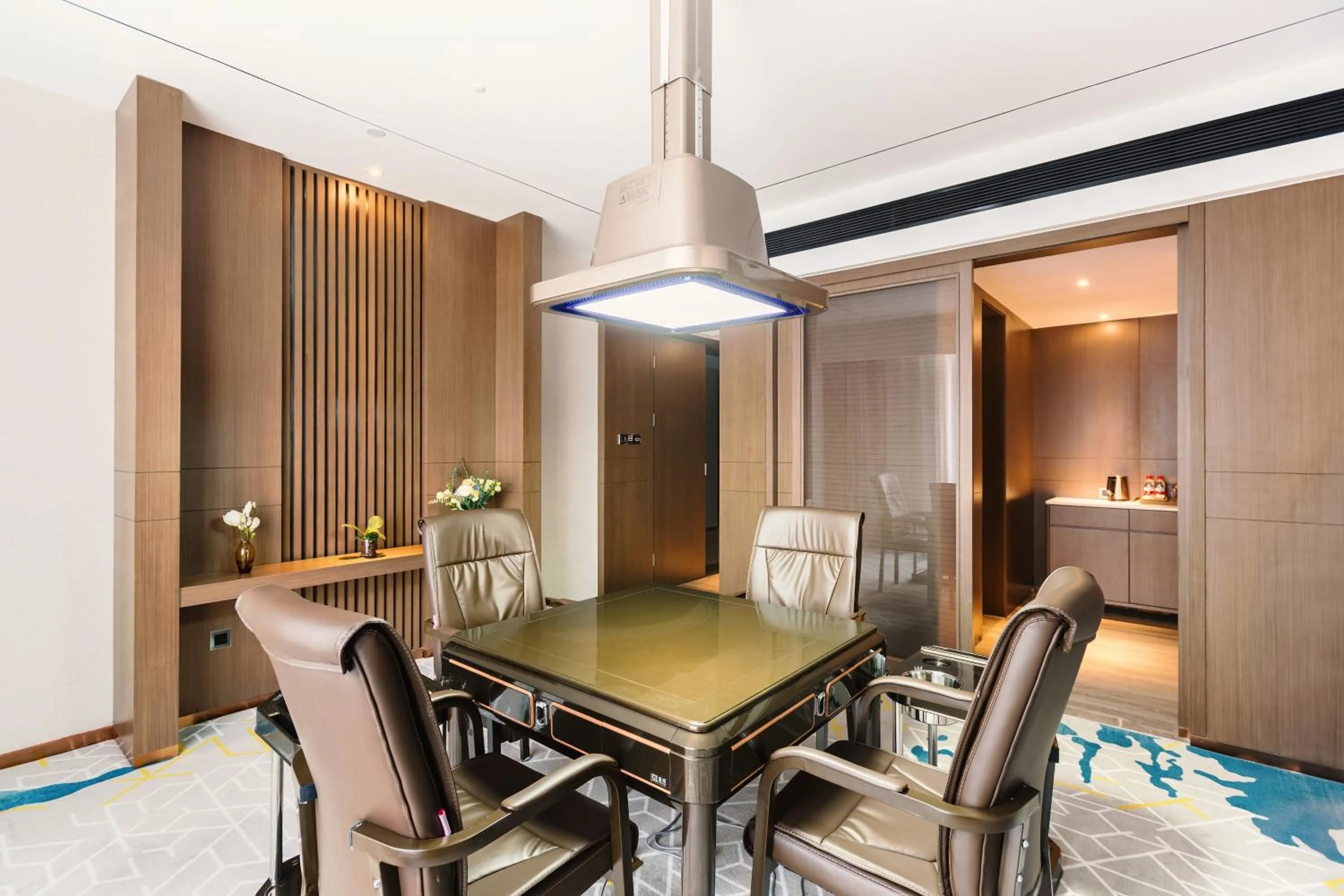 Days Hotel by Wyndham Binjiang Changsha