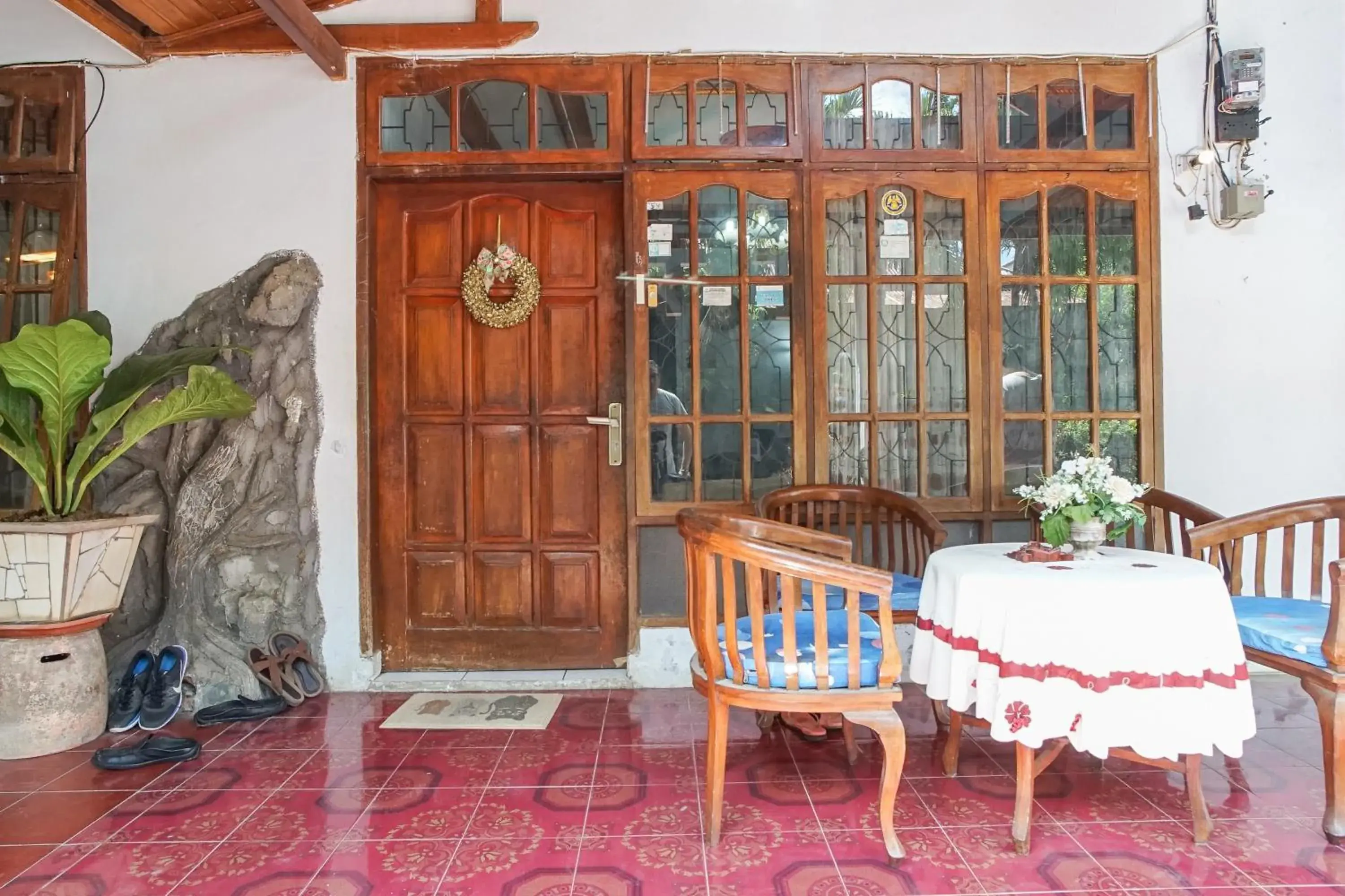 Facade/entrance in PAS Residence Facade/entrance in PAS Residence