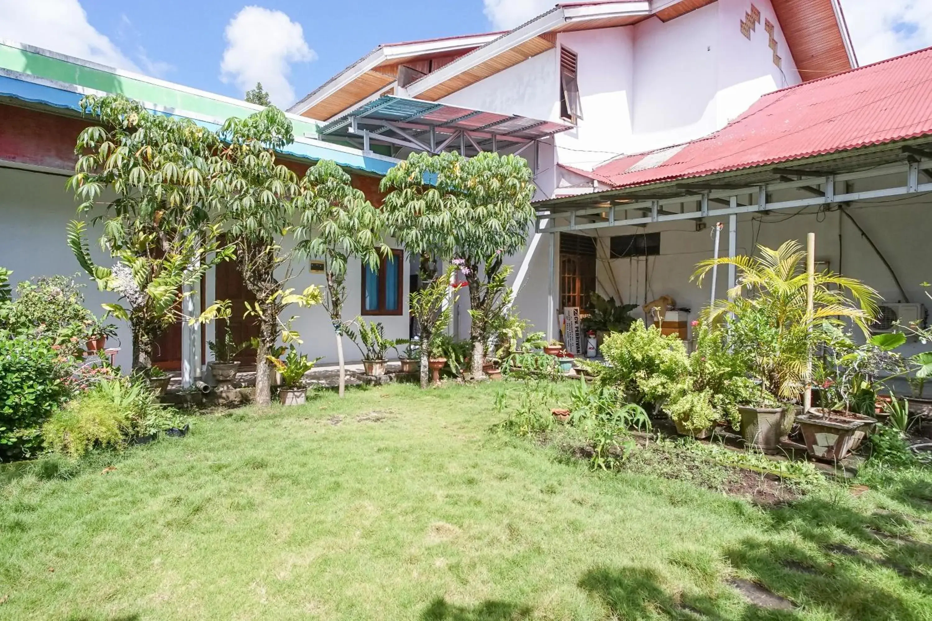 Property building in PAS Residence Property building in PAS Residence