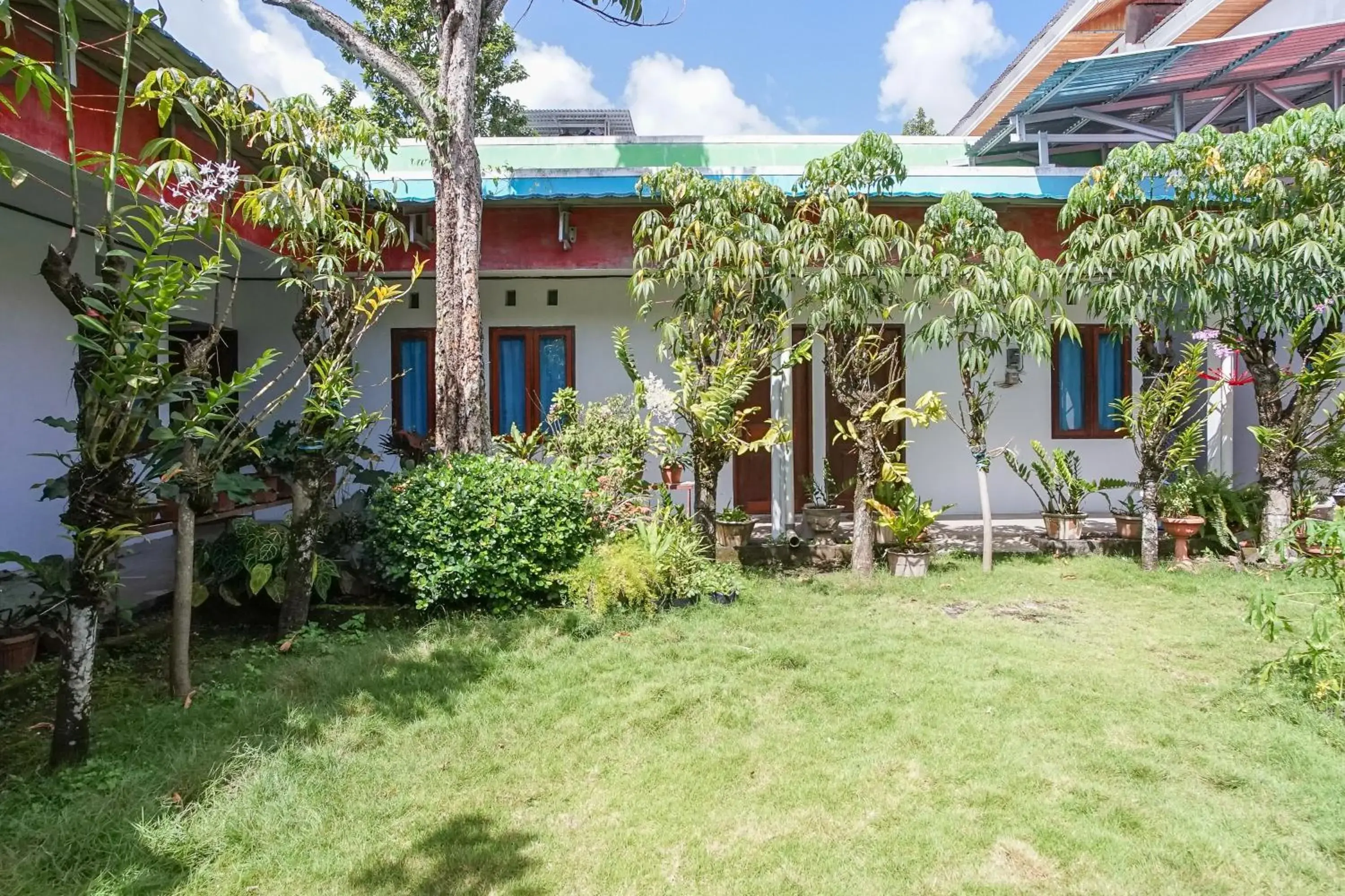 Property building in PAS Residence Property building in PAS Residence