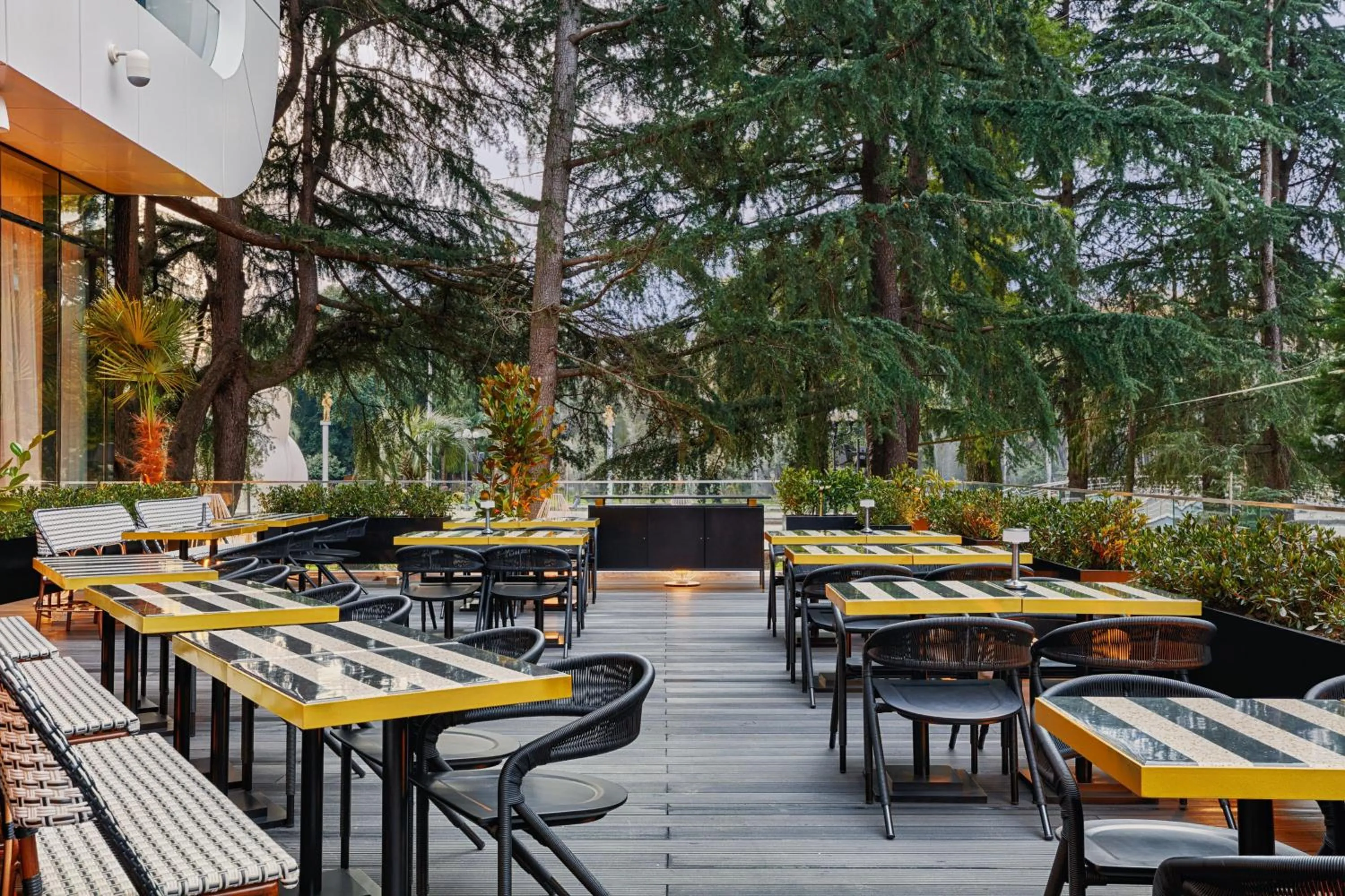 Restaurant/places to eat in Le Meridien Batumi