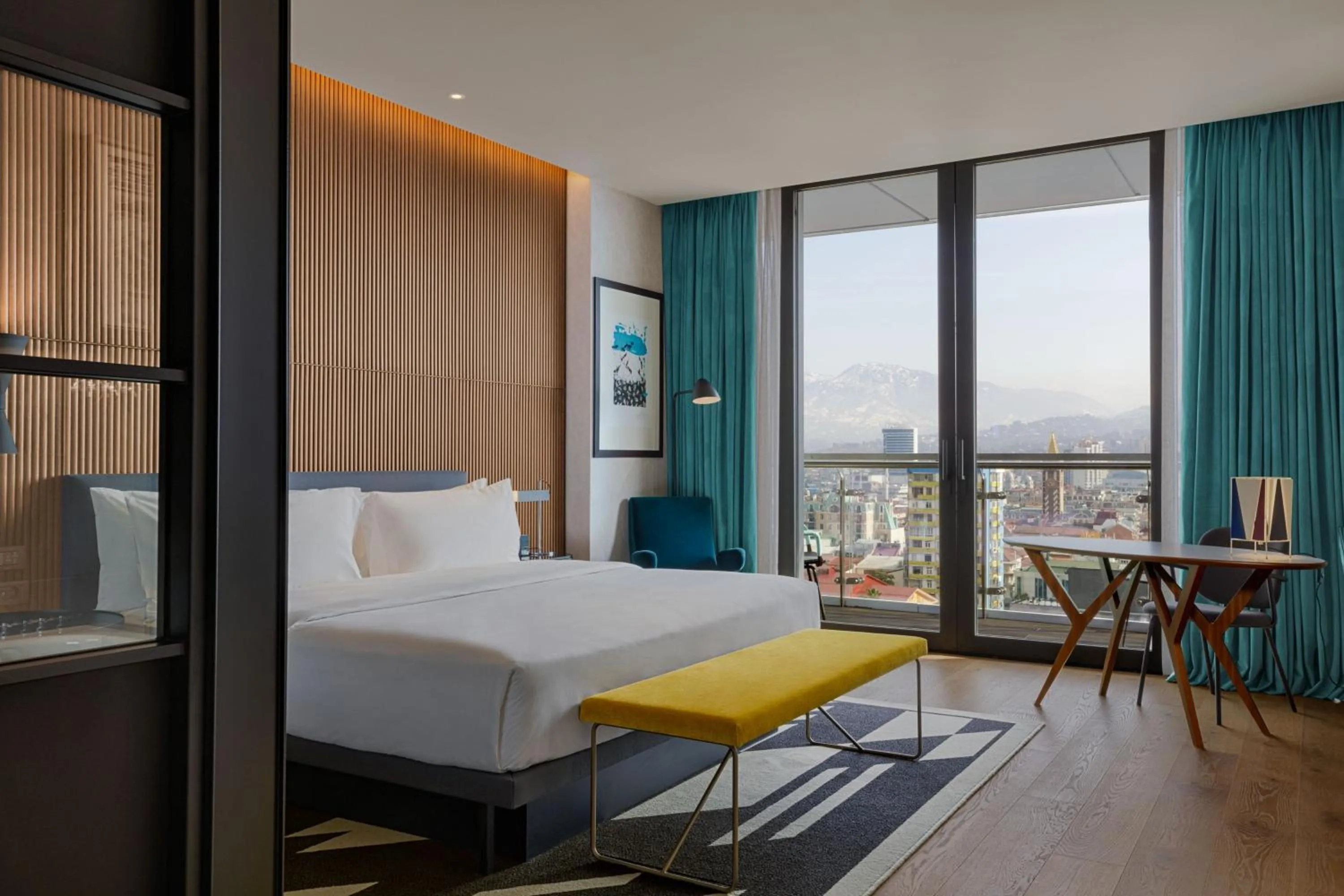 Photo of the whole room, Bed in Le Meridien Batumi