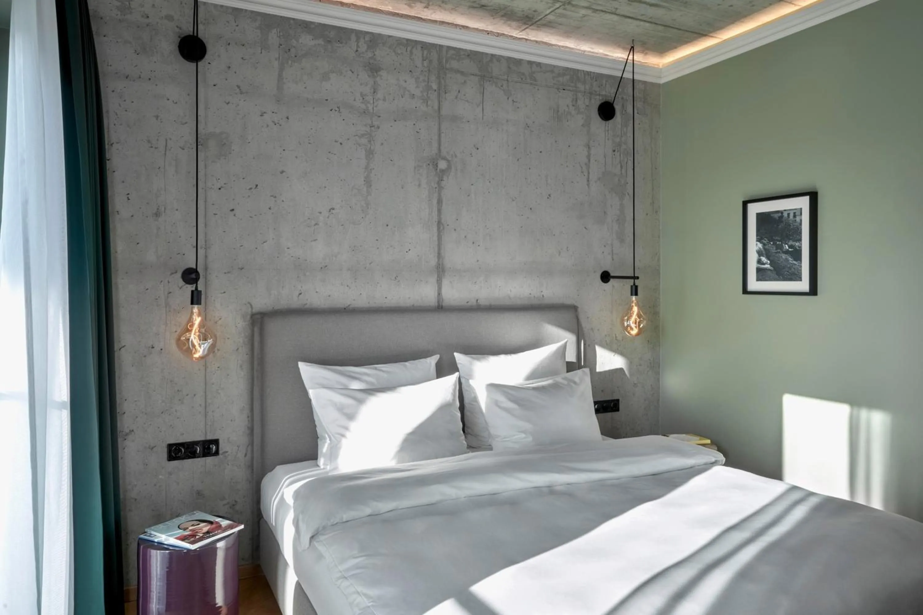 Photo of the whole room, Bed in Gekko House Frankfurt, a Tribute Portfolio Hotel