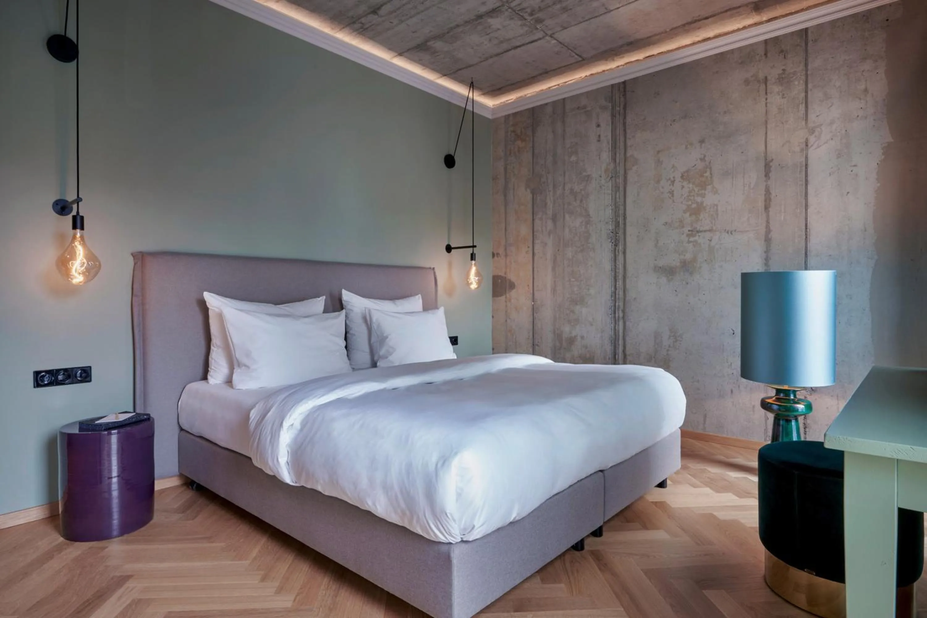 Photo of the whole room, Bed in Gekko House Frankfurt, a Tribute Portfolio Hotel