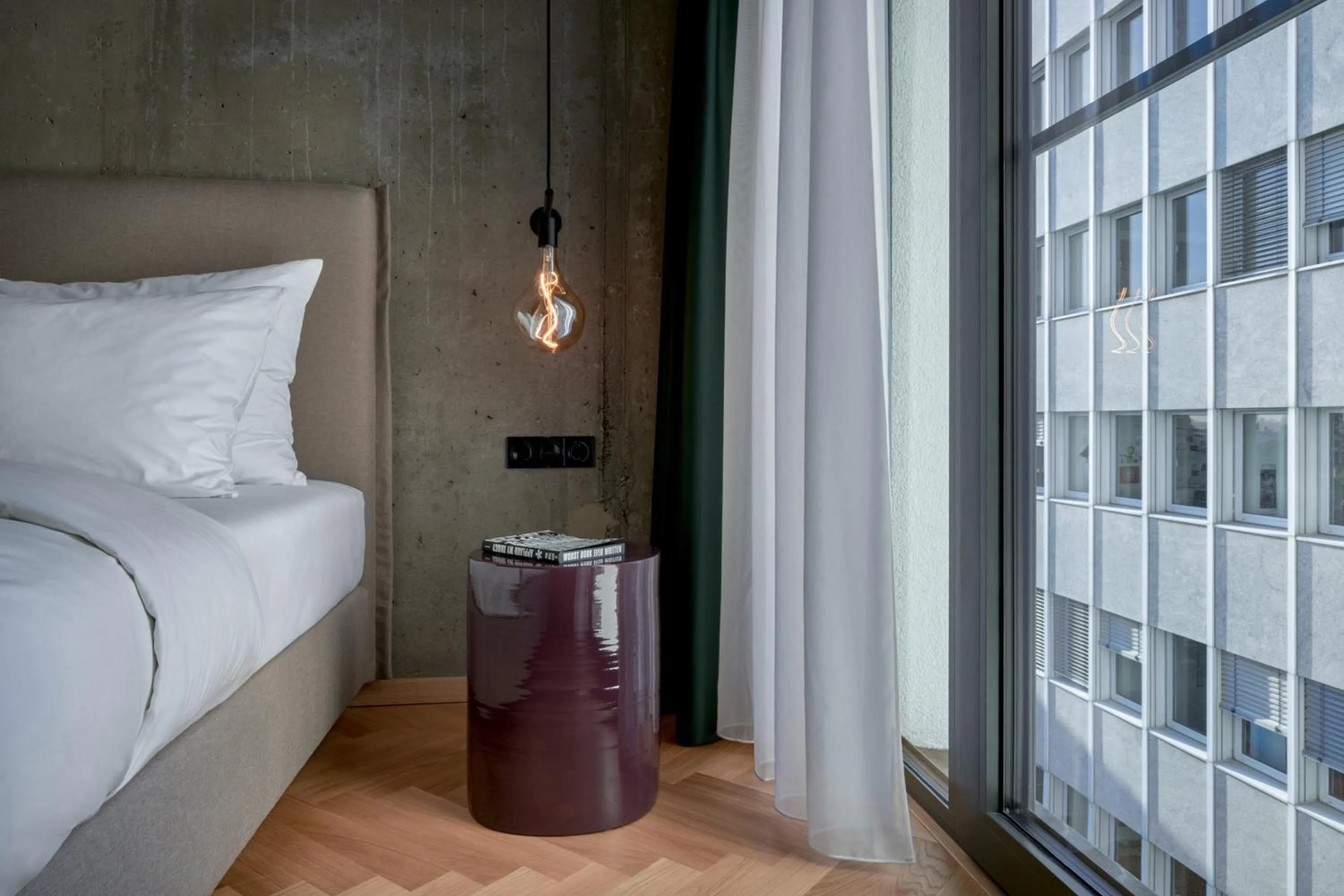 Photo of the whole room, Bed in Gekko House Frankfurt, a Tribute Portfolio Hotel