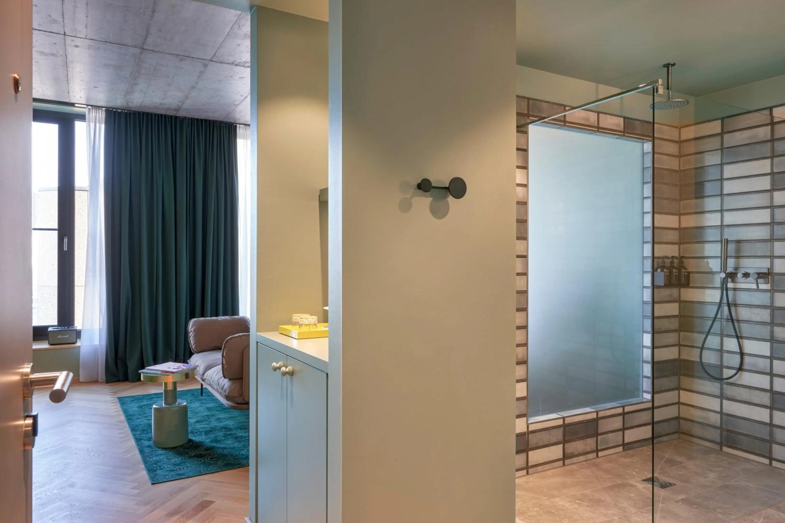 Bathroom in Gekko House Frankfurt, a Tribute Portfolio Hotel