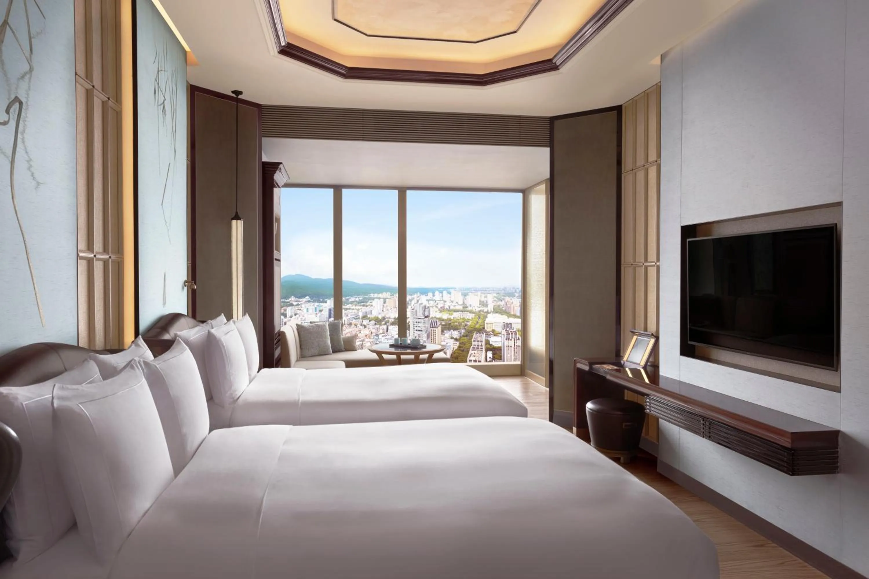 Bedroom, Bed in The Ritz-Carlton, Nanjing