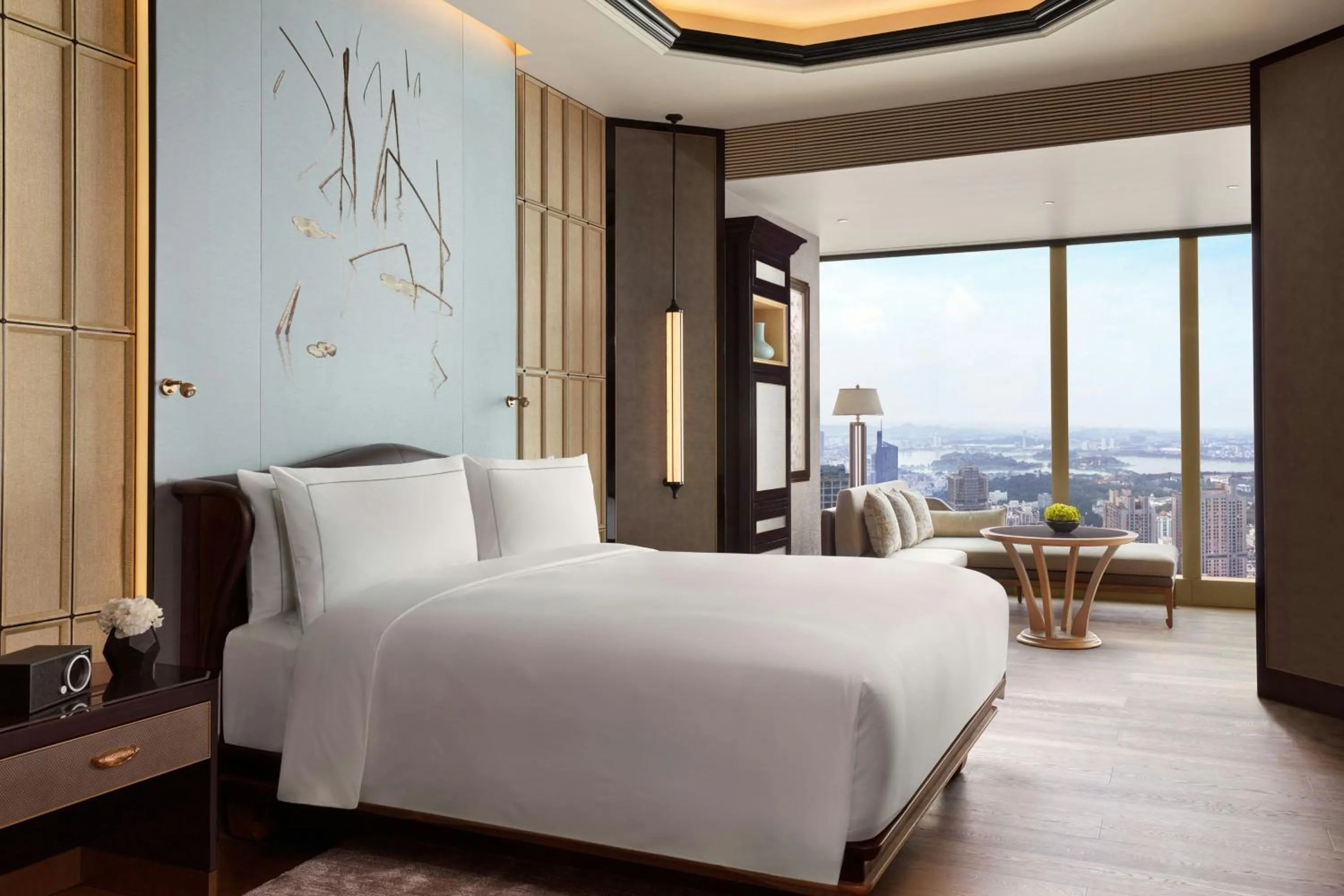 Photo of the whole room, Bed in The Ritz-Carlton, Nanjing