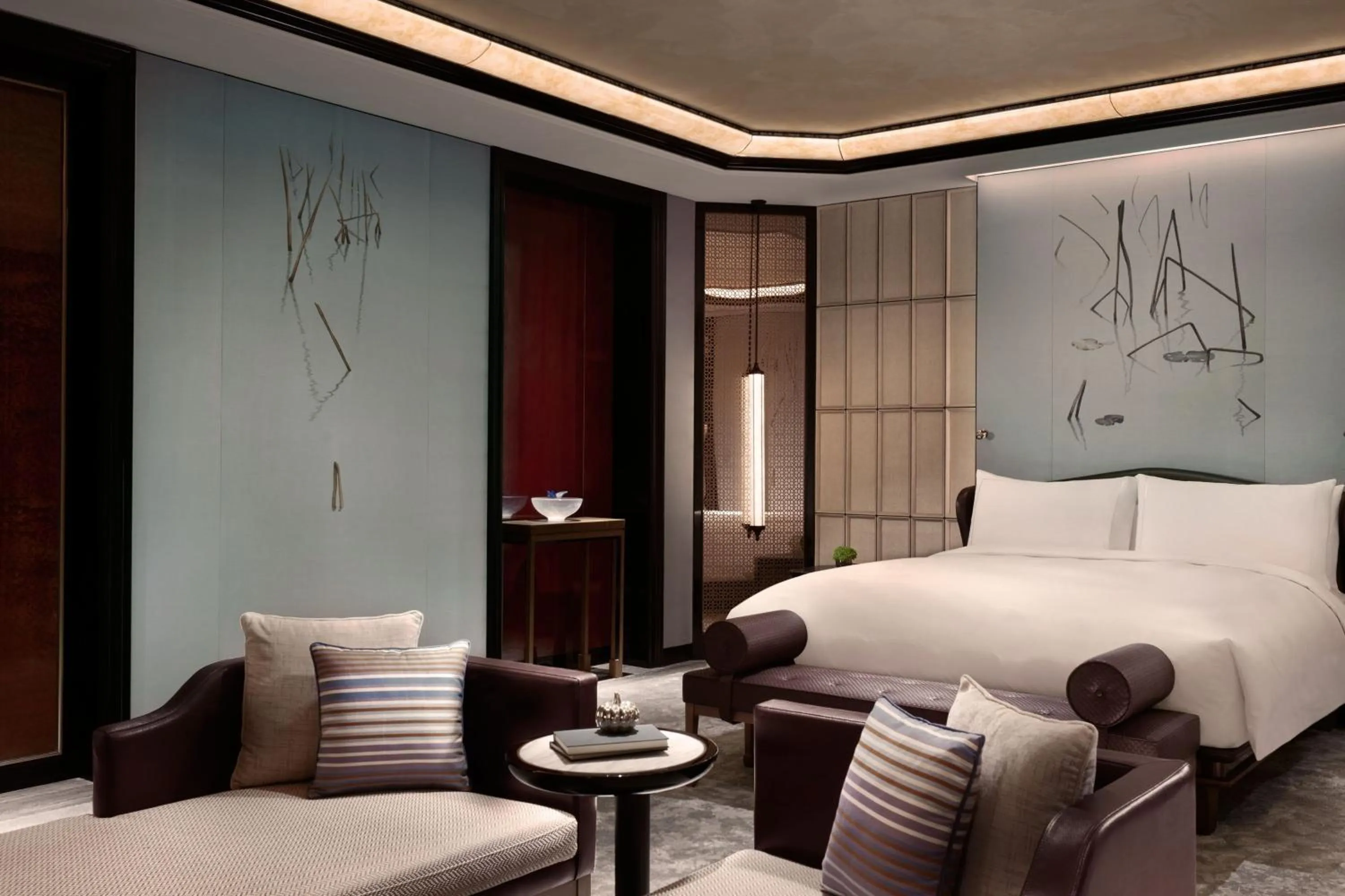 Bedroom, Bed in The Ritz-Carlton, Nanjing