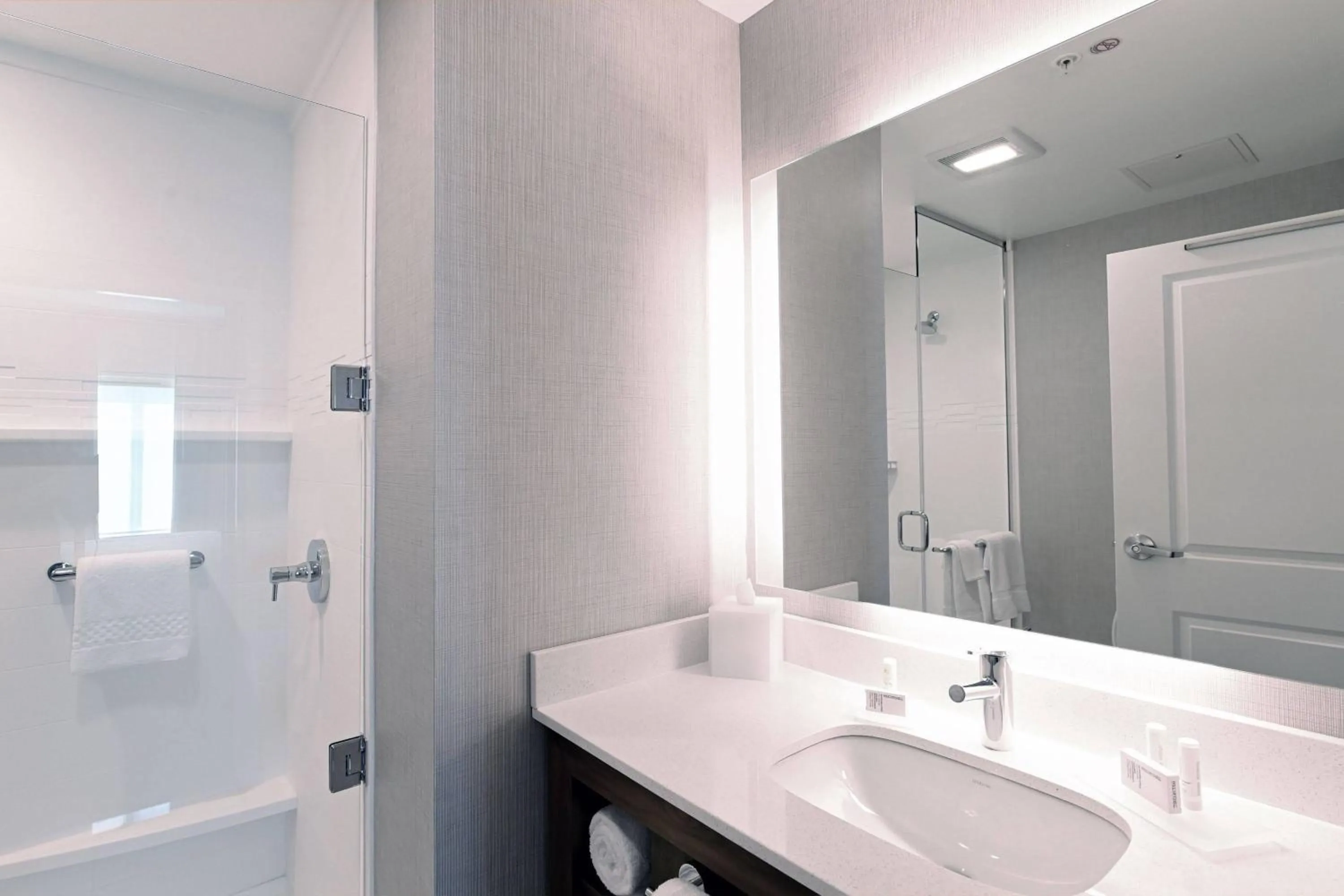 Bathroom in Residence Inn Richmond