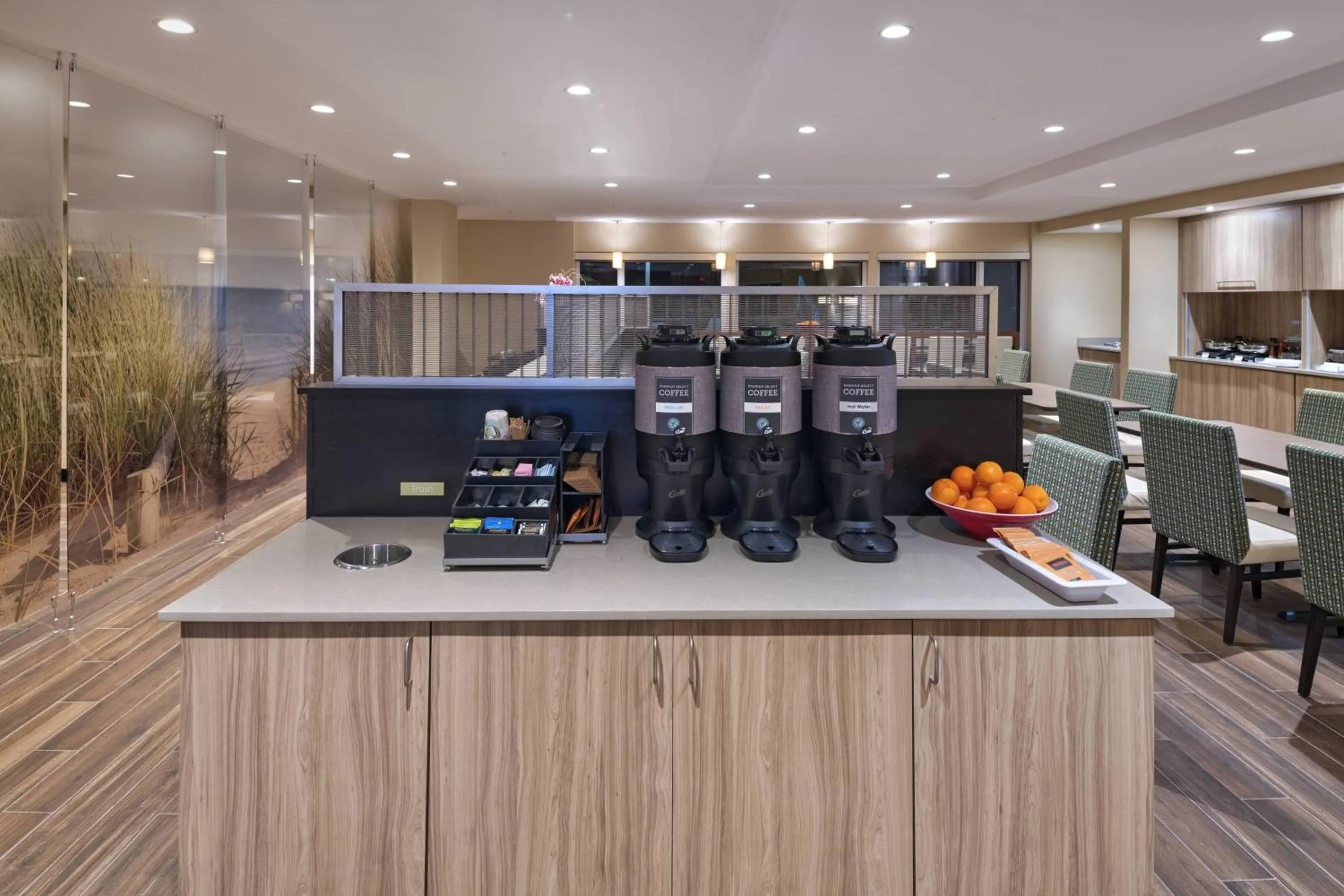 Restaurant/places to eat in TownePlace Suites by Marriott Naples