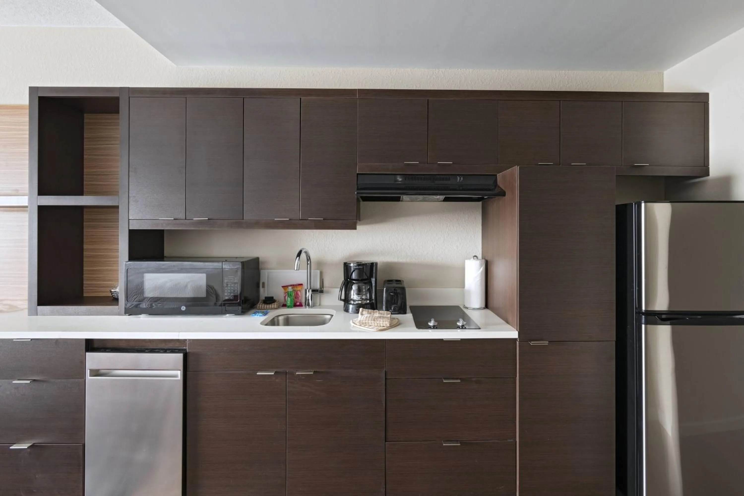 Kitchen or kitchenette in TownePlace Suites by Marriott Naples