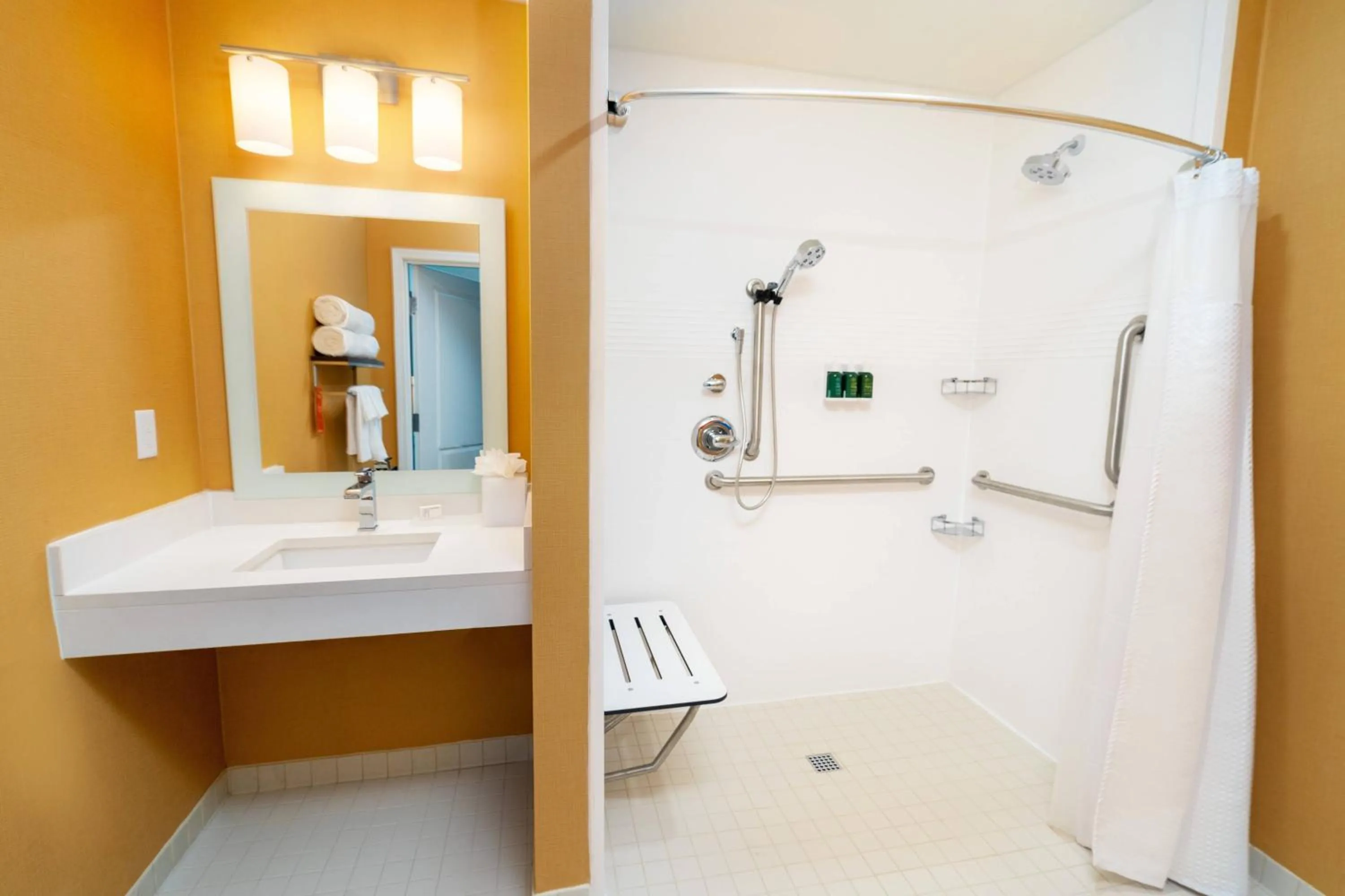 Bathroom in TownePlace Suites Irvine Lake Forest