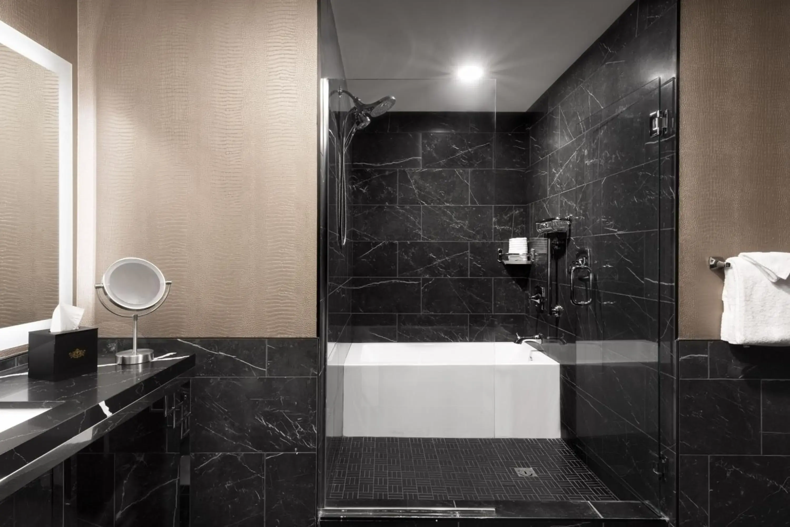 Guest room, 2 Queen, Balcony in The Warrior Hotel, Autograph Collection Guest room, 2 Queen, Balcony in The Warrior Hotel, Autograph Collection