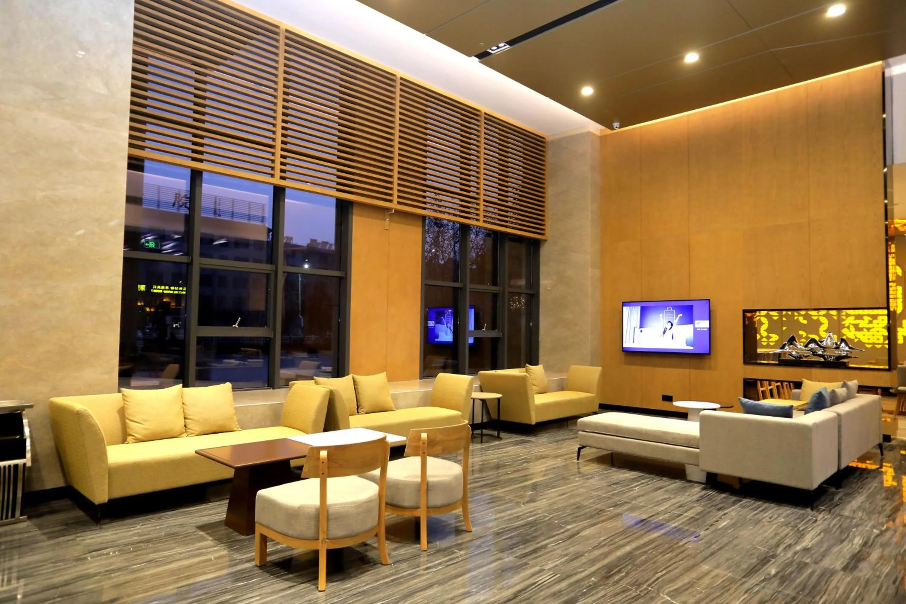 Lobby or reception in Holiday Inn Express Liaocheng Chiping by IHG
