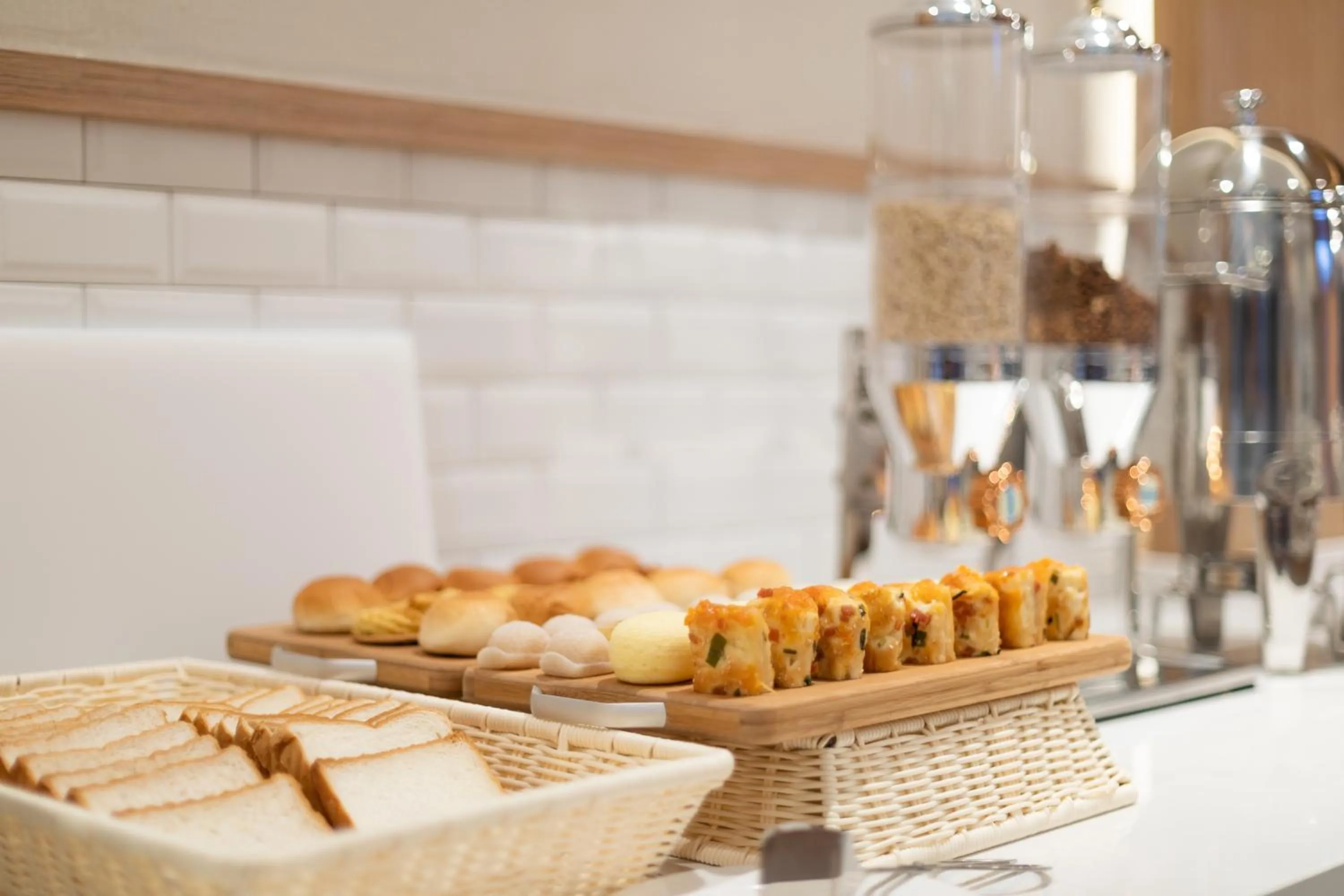 Breakfast in Holiday Inn Express Chongqing Zhongxian by IHG