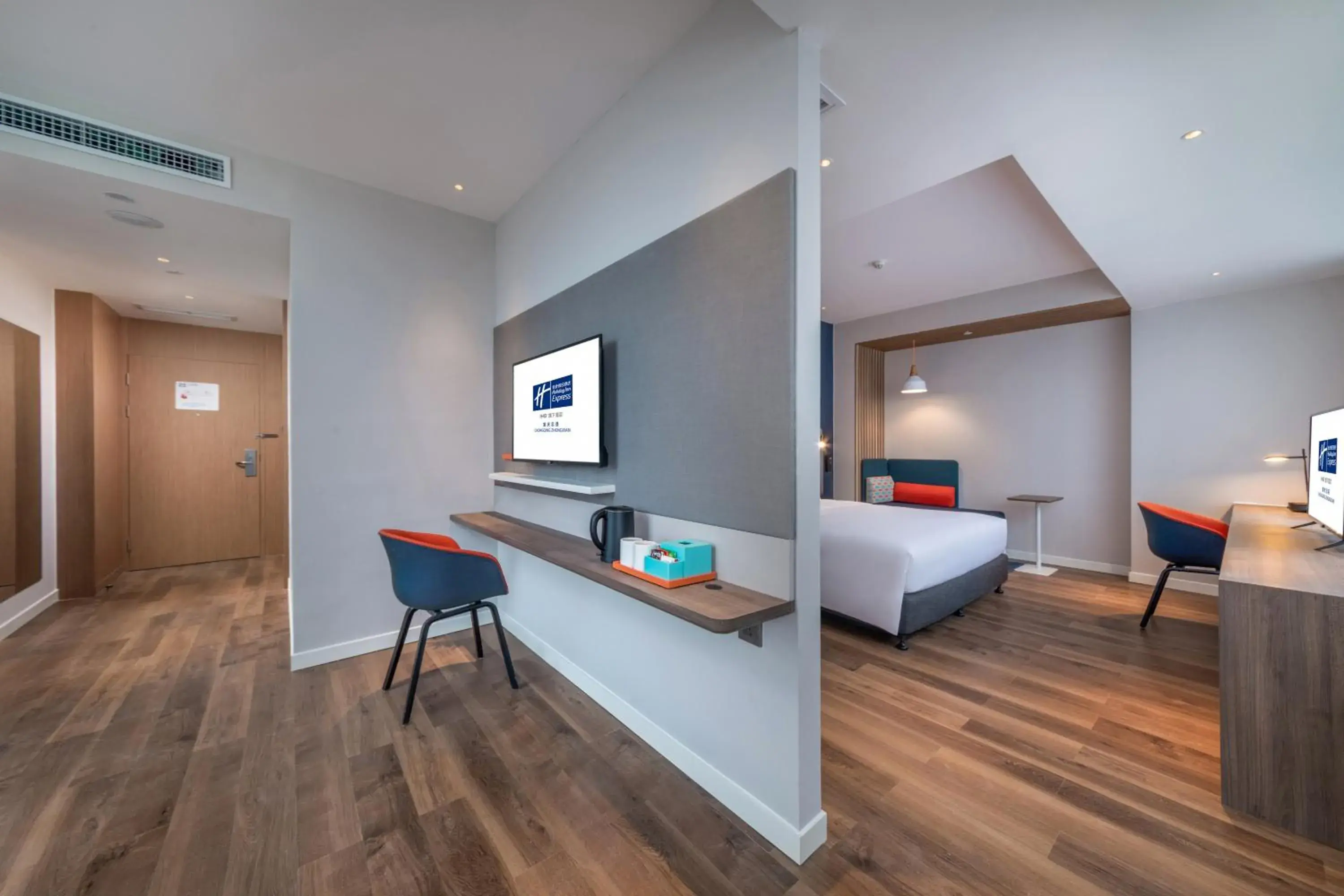 Bed in Holiday Inn Express Chongqing Zhongxian by IHG Bed in Holiday Inn Express Chongqing Zhongxian by IHG