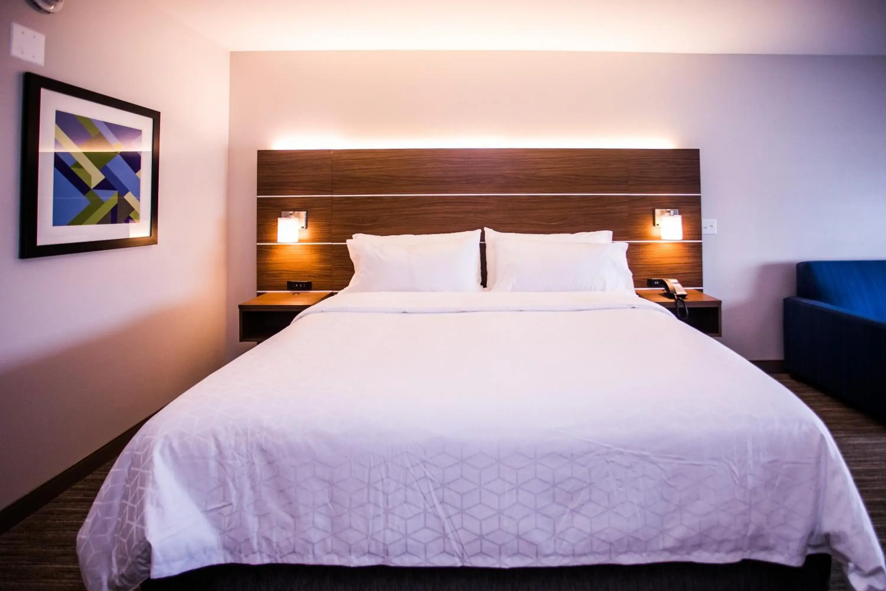 Bed in Holiday Inn Express & Suites Rehoboth Beach by IHG Bed in Holiday Inn Express & Suites Rehoboth Beach by IHG