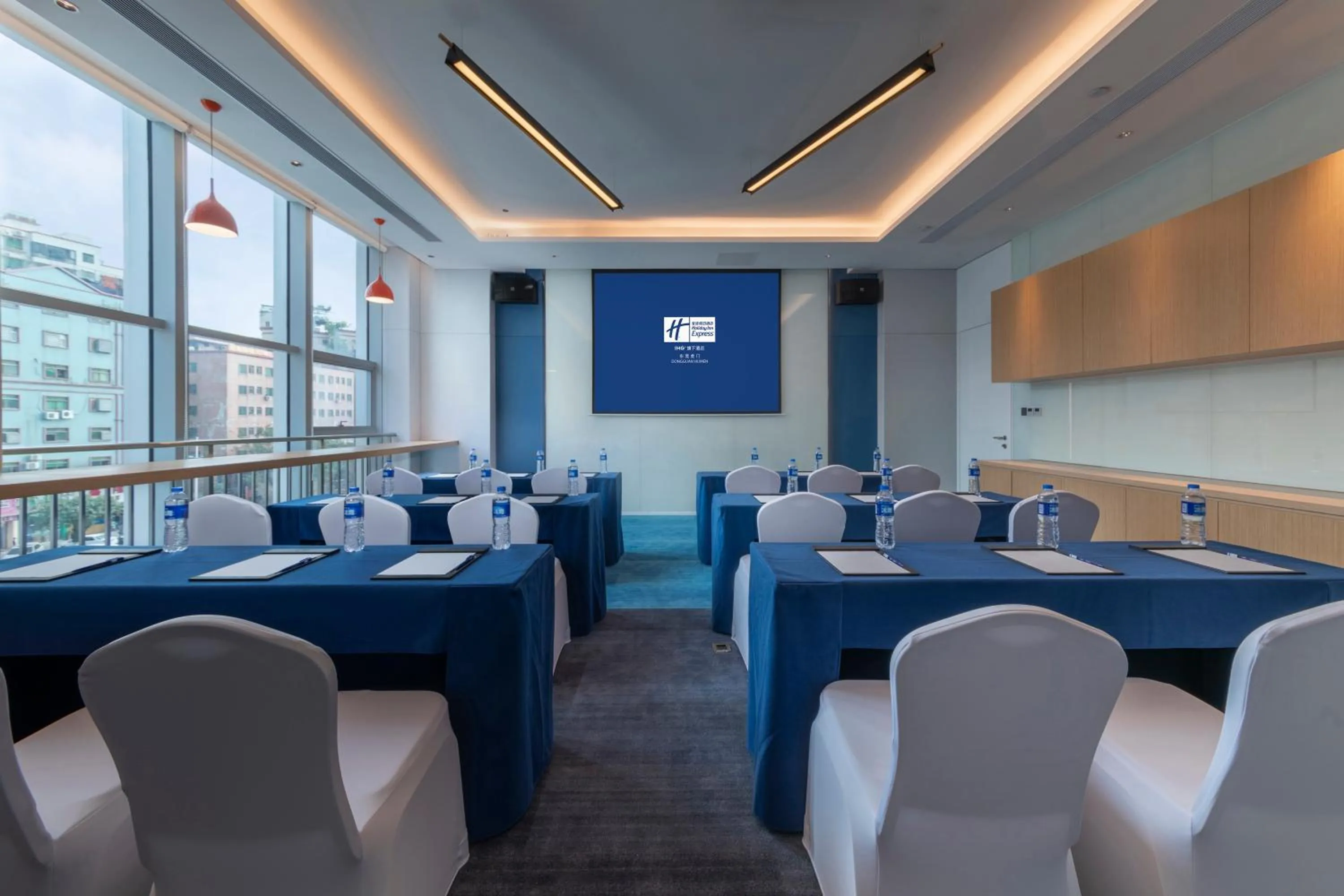 Meeting/conference room in Holiday Inn Express Dongguan Humen, an IHG Hotel