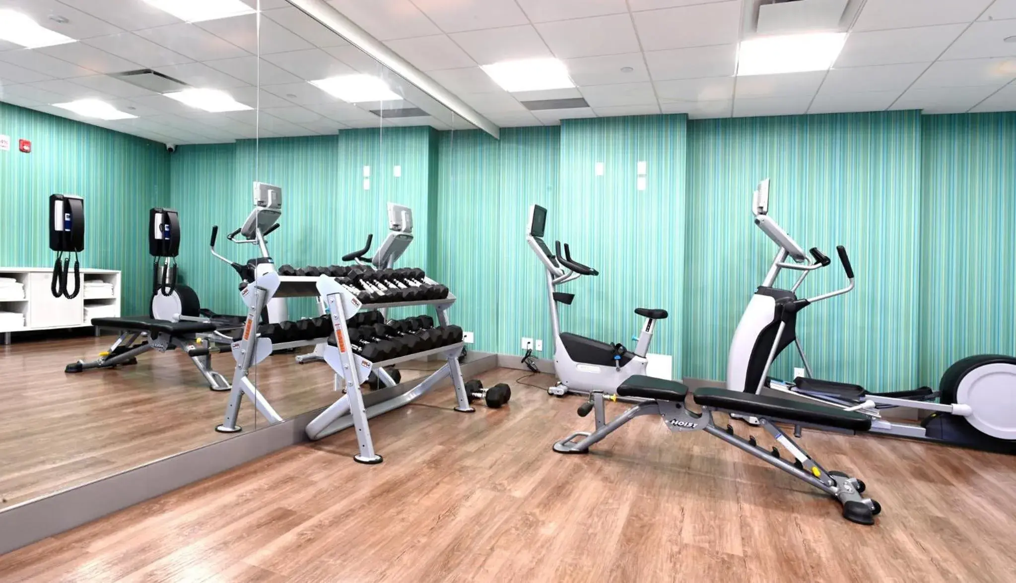 Fitness centre/facilities in Holiday Inn Express & Suites - Aurora by IHG Fitness centre/facilities in Holiday Inn Express & Suites - Aurora by IHG