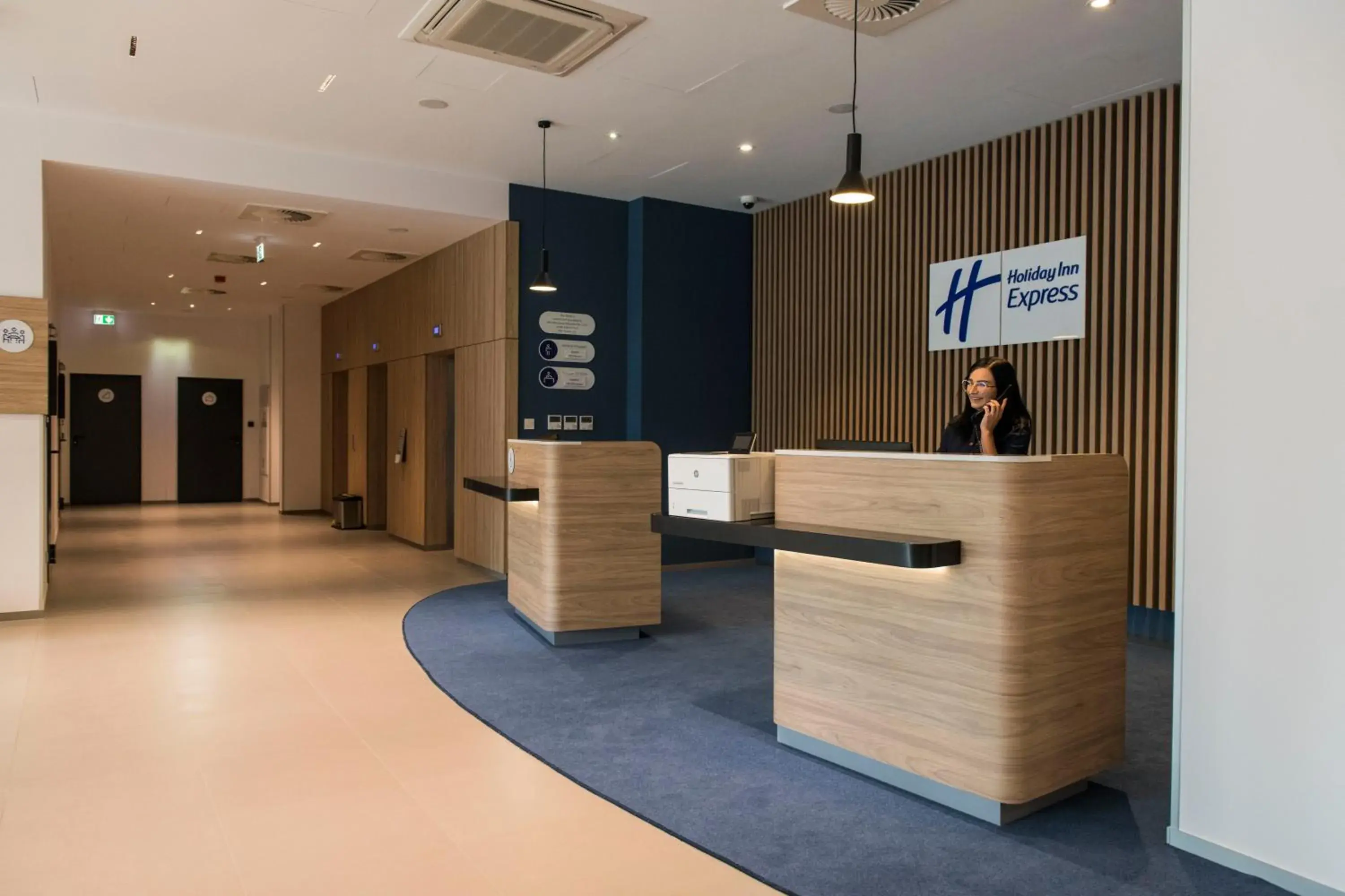 Property building in Holiday Inn Express Warsaw - Mokotow by IHG Property building in Holiday Inn Express Warsaw - Mokotow by IHG